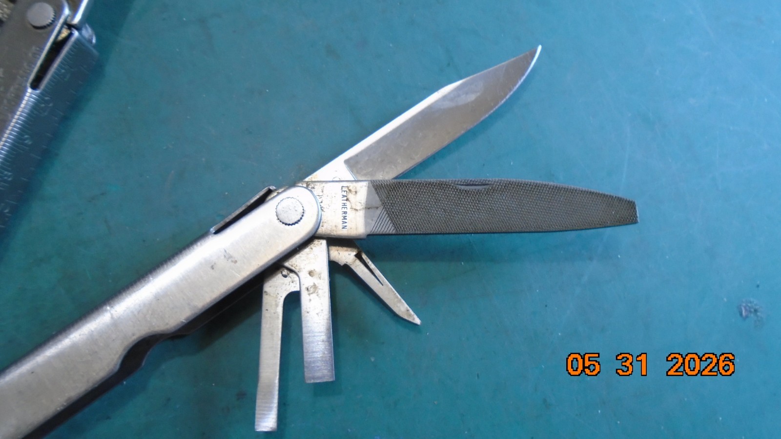 Vintage Leatherman Super Multi Tool Pat. Pend Portland Oregon / Leather Sheath
