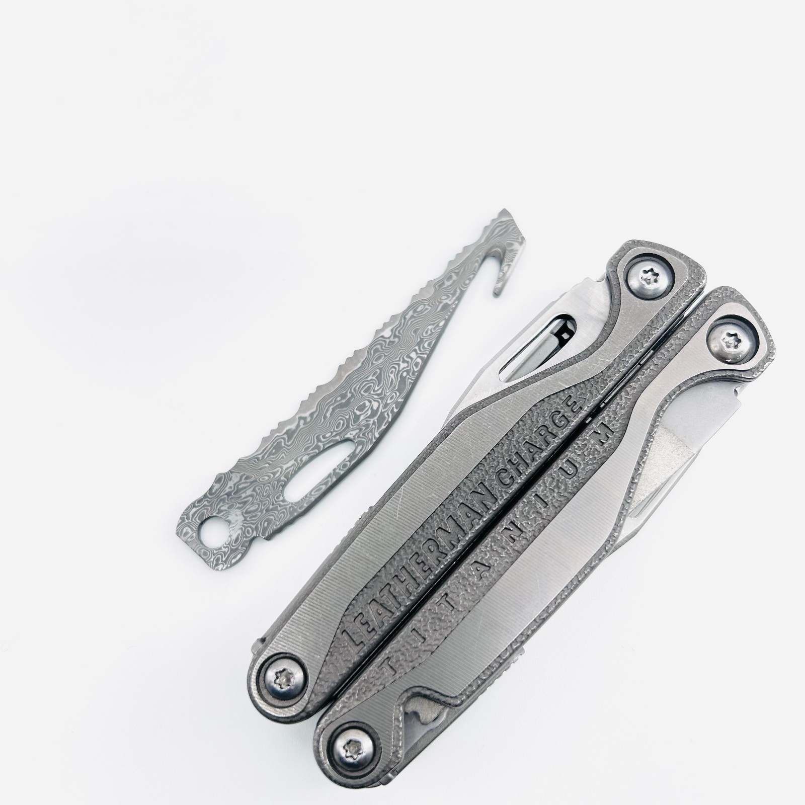 [USA STOCK] VG10 Damascus Upgrade Blade for Charge TTI Wave – 60 HRC EDC