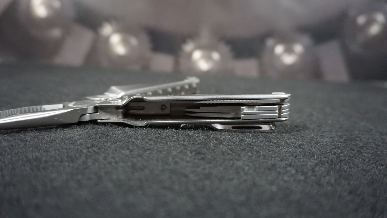 Leatherman Bond Multi-Tool Stainless Steel Pocket Tool w/ Pocket Clip Made in US