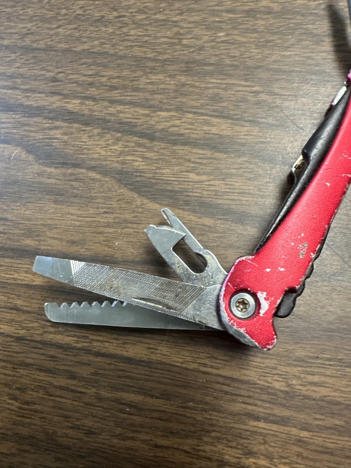 Sheffield Mini Multi Tool 9 in 1 Red Handle Knife Pliers Saw Screwdriver