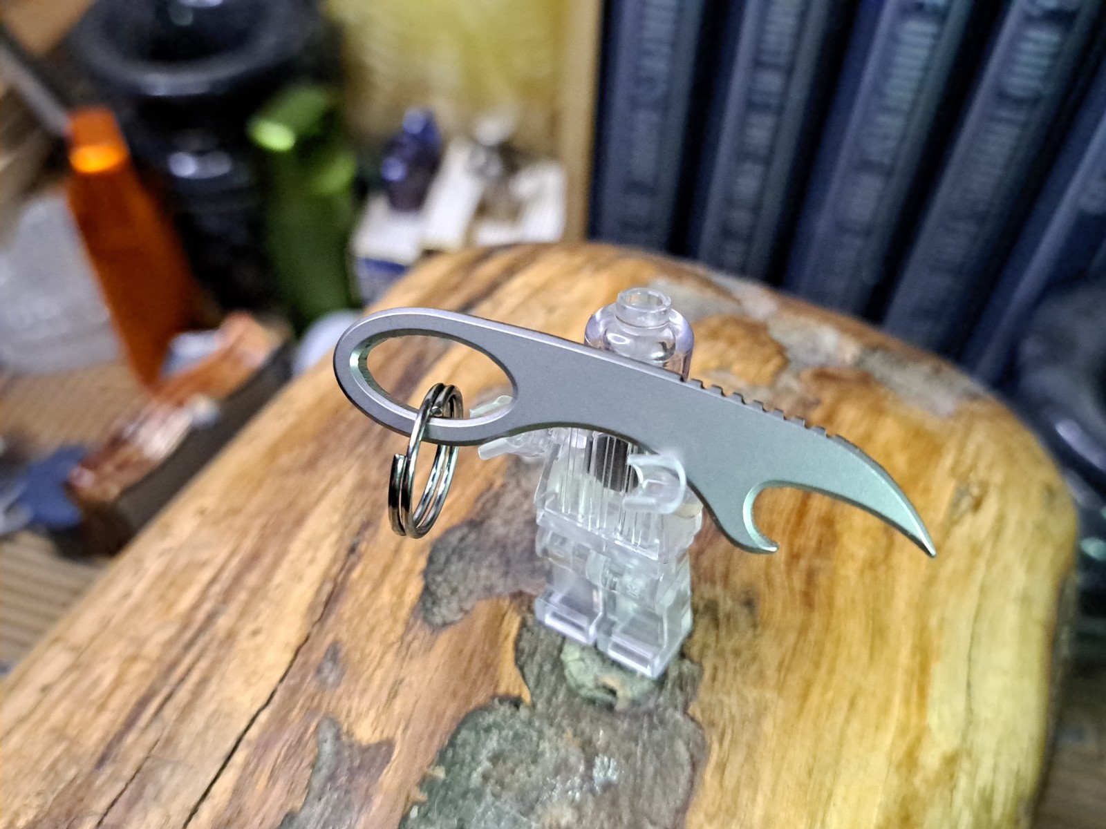 MINIMALIST MINI TITANIUM KEYCHAIN CLAW BOTTLE OPENER
