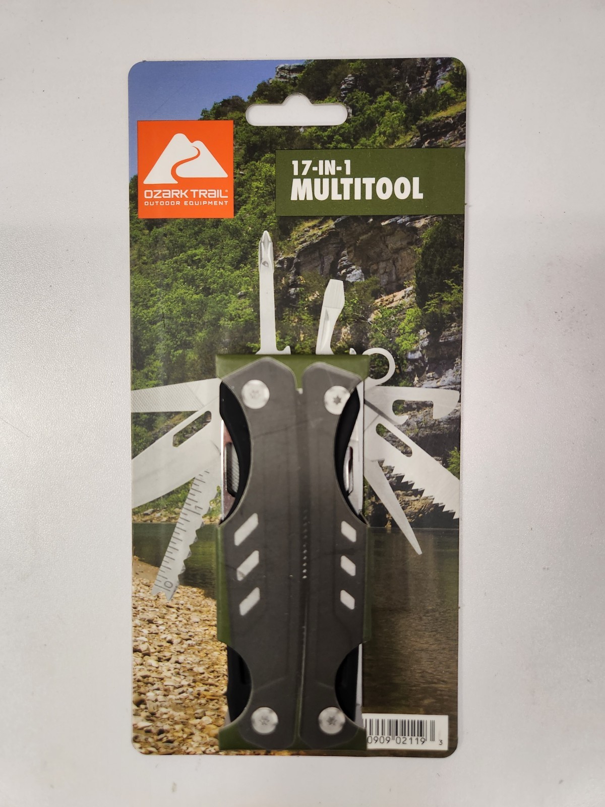 New Ozark Trail 17 IN 1 Multitool, Black, Model 2119