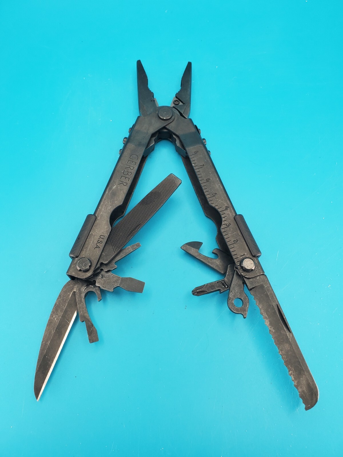 Gerber MP600 Black Oxide Multi-Tool Needle Nose Pliers! With Sheath!