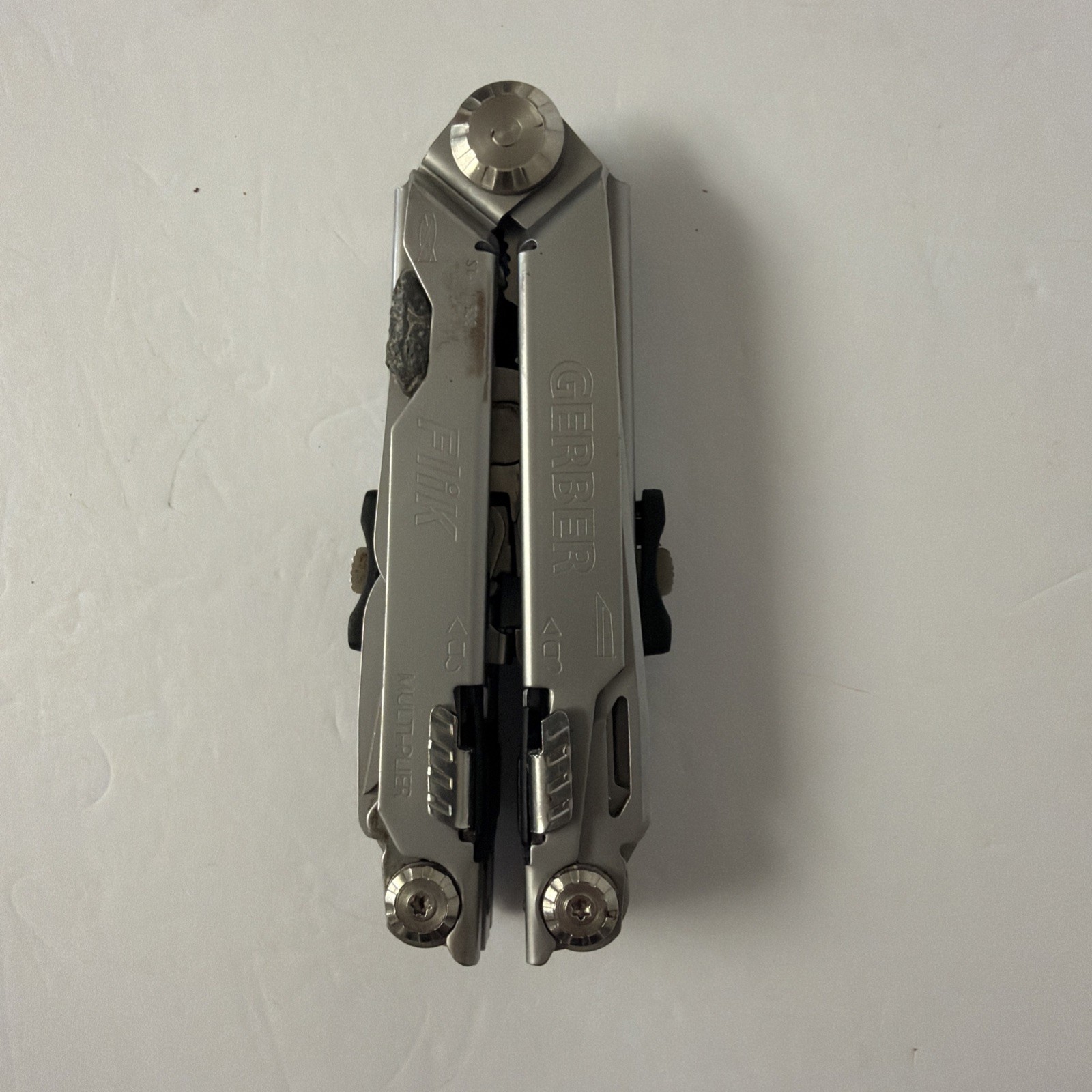 Gerber FLIK Fishrman MultiPlier Multitool with Sheath