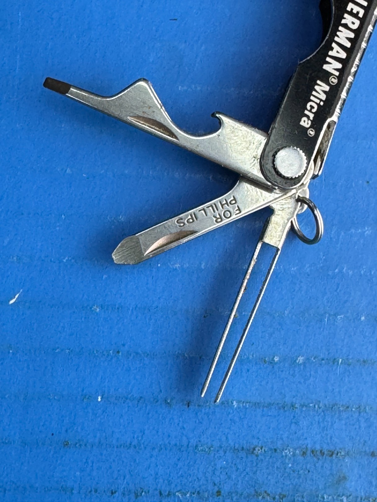 Leatherman Micra 10 in 1 Multitool Anodized Aluminum – Black
