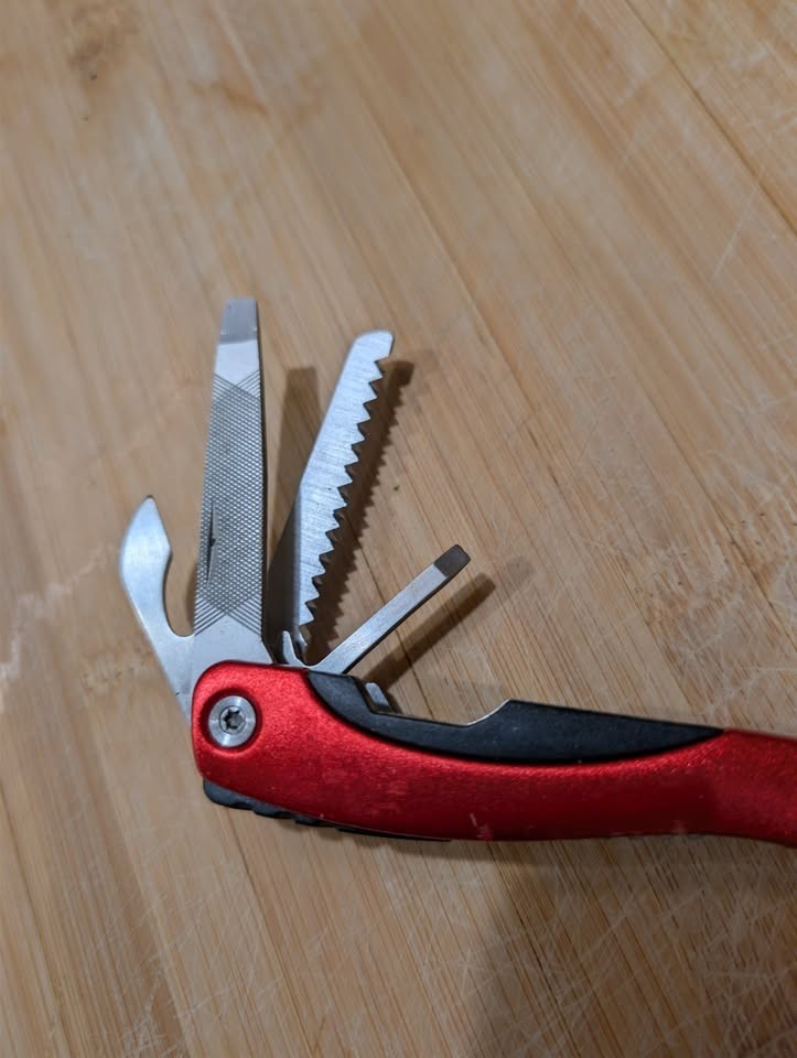 Swiss Force Meister SFL770RD Multi Tool Red Stainless Steel Used