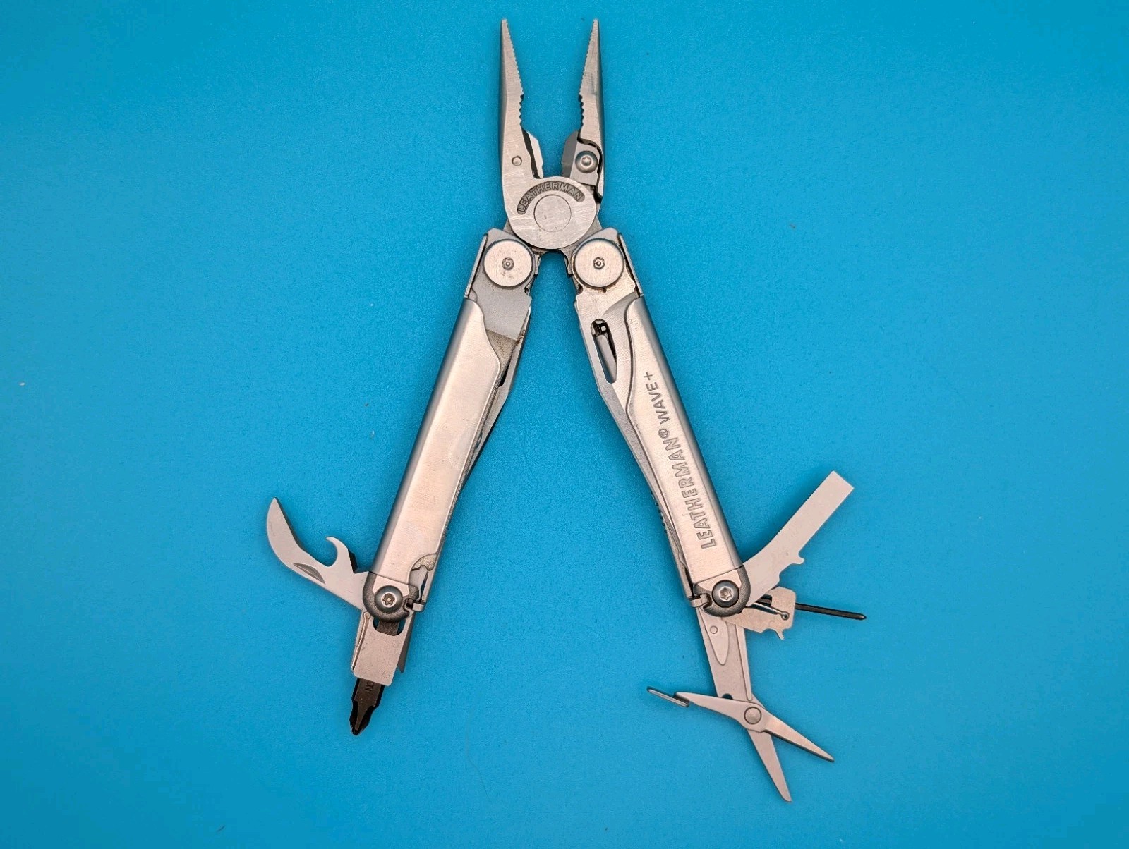 Leatherman Wave Plus + Multi-Tool! FAST SHIPPING! EXCELLENT