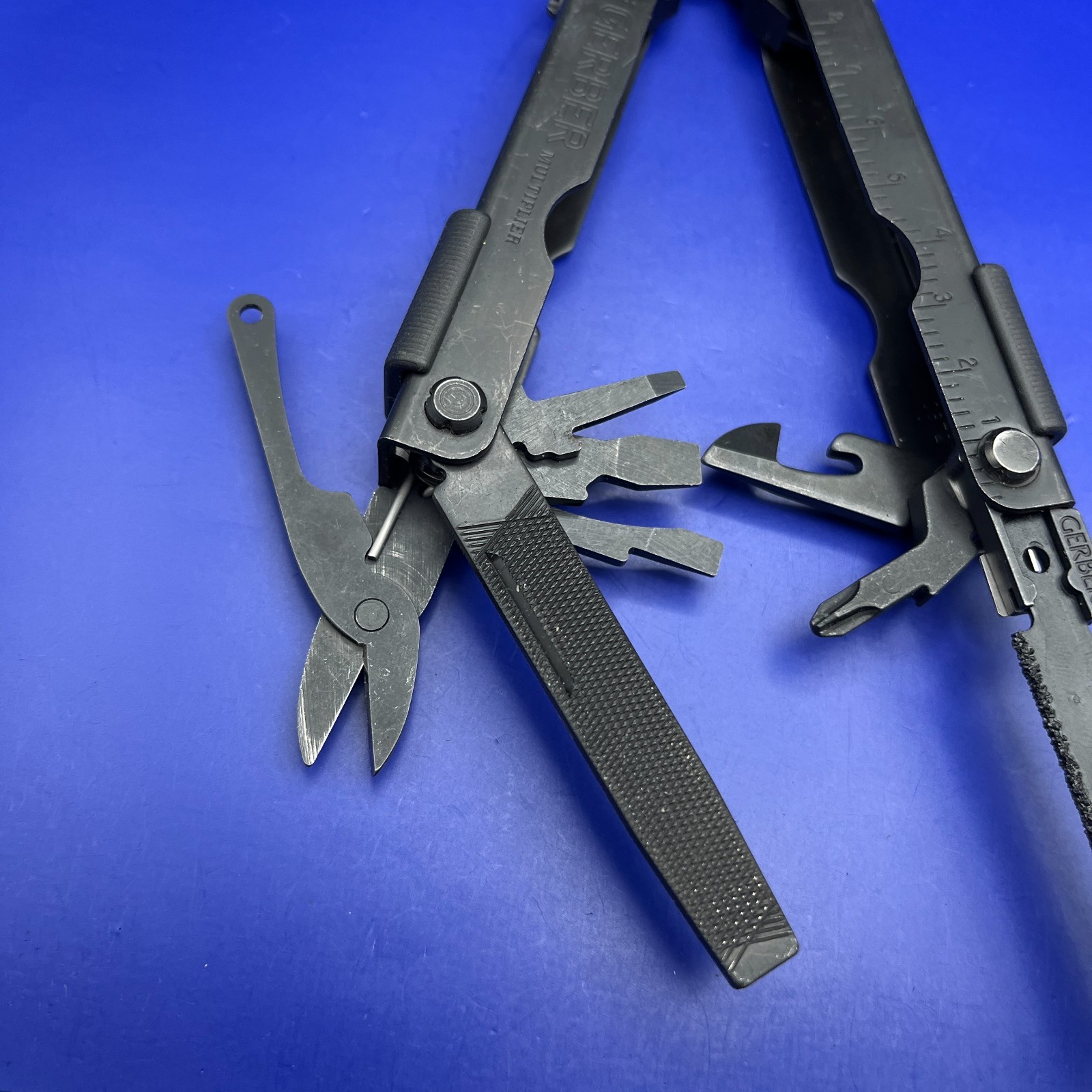 Gerber MP600 Black Oxide Multi-Tool Needle Nose Pliers
