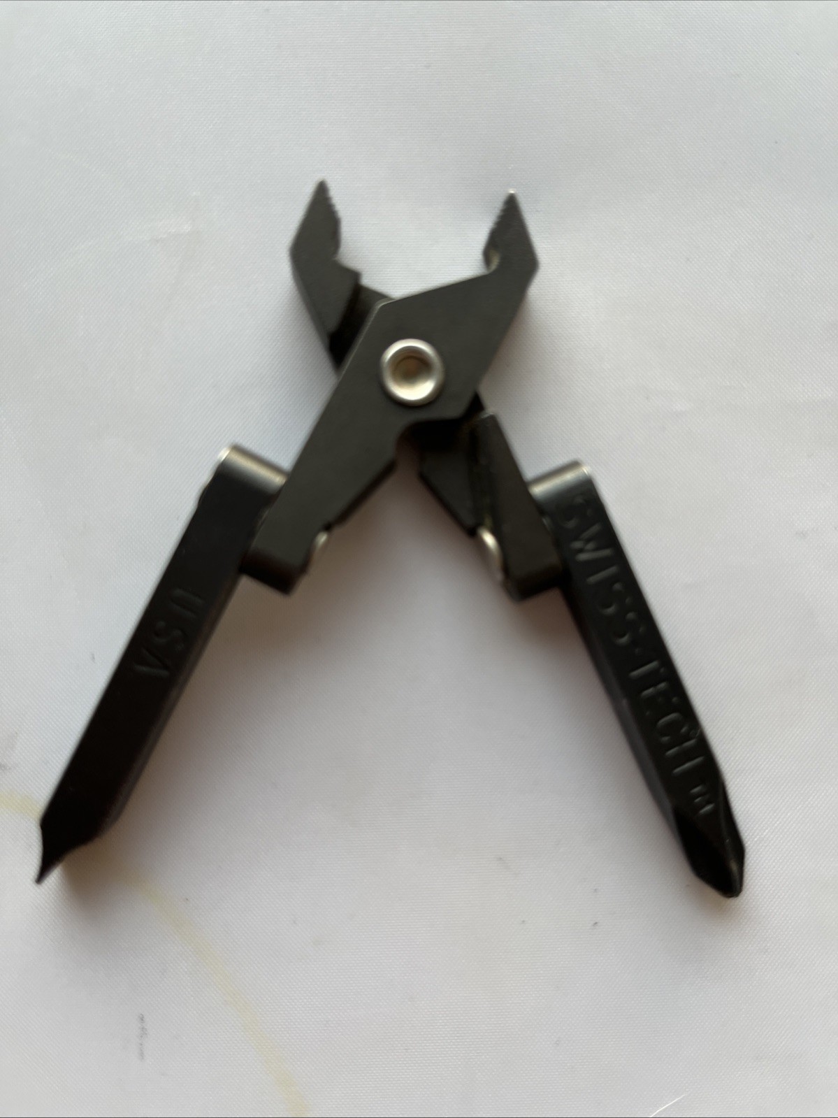 Vtg Swiss-Tech Micro 5-in-1 Folding Tool W Orig Box Flat Phillips Pliers New?