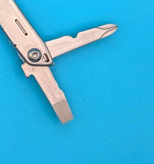 LEATHERMAN WINGMAN MULTI-TOOL! FAST SHIPPING!