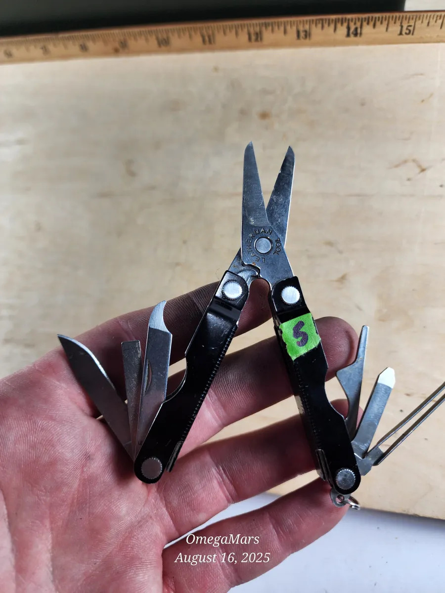 Leatherman Micra Black #5 Light usage
