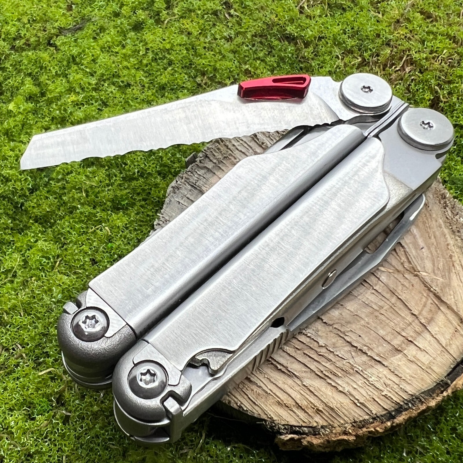 Aluminum Alloy Thumb Grip Easy open push button For Leatherman Wave Accessories