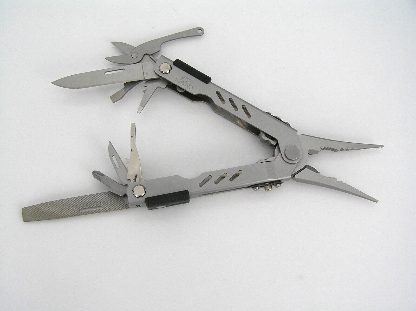 Gerber Fisherman MP400 Multi Tool w/ Sheath & Original Box Excellent Condition!