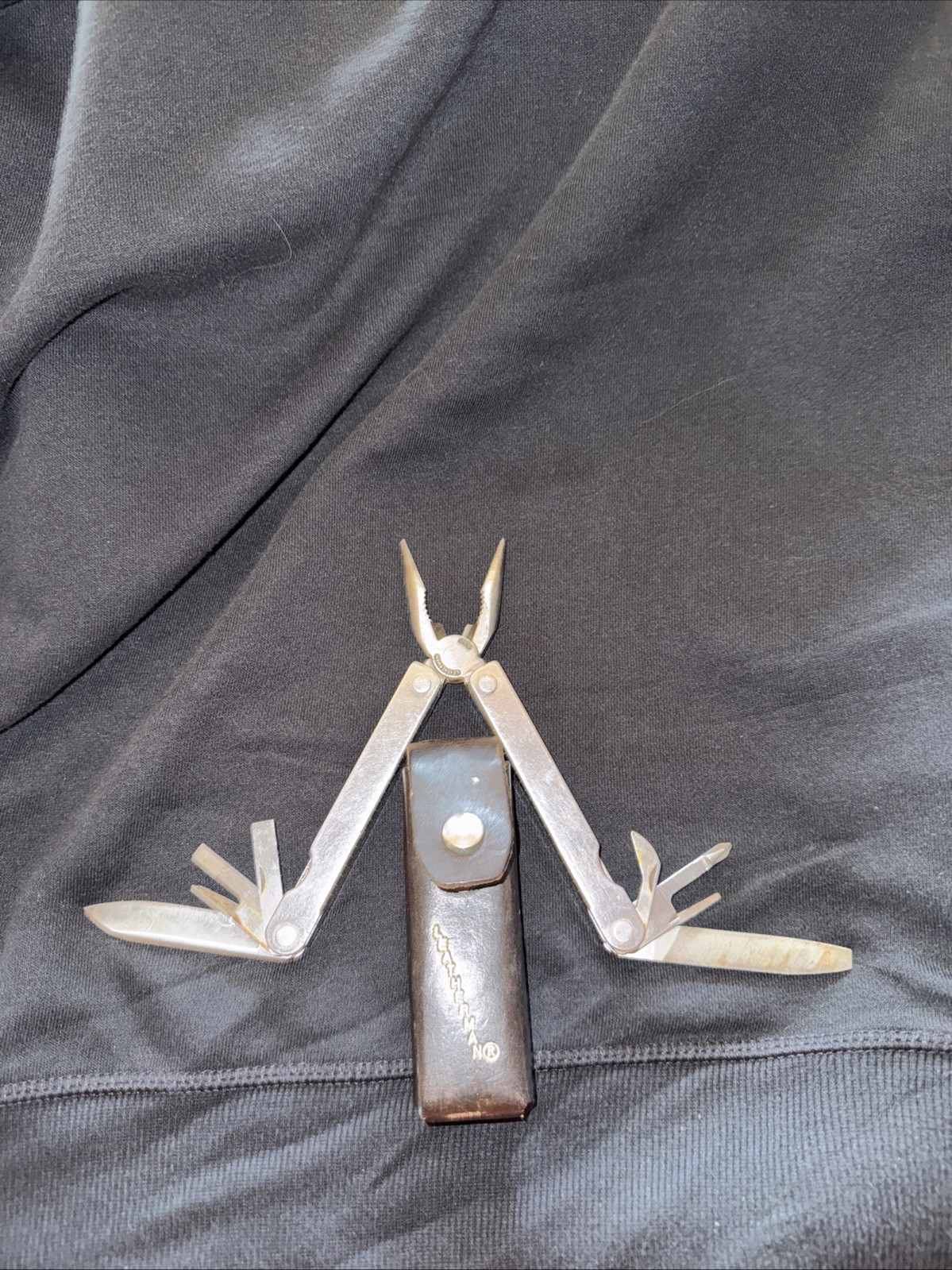 Vintage Original Leatherman Multi Tool TM 1325473 Portland OR w/Leather Sheath
