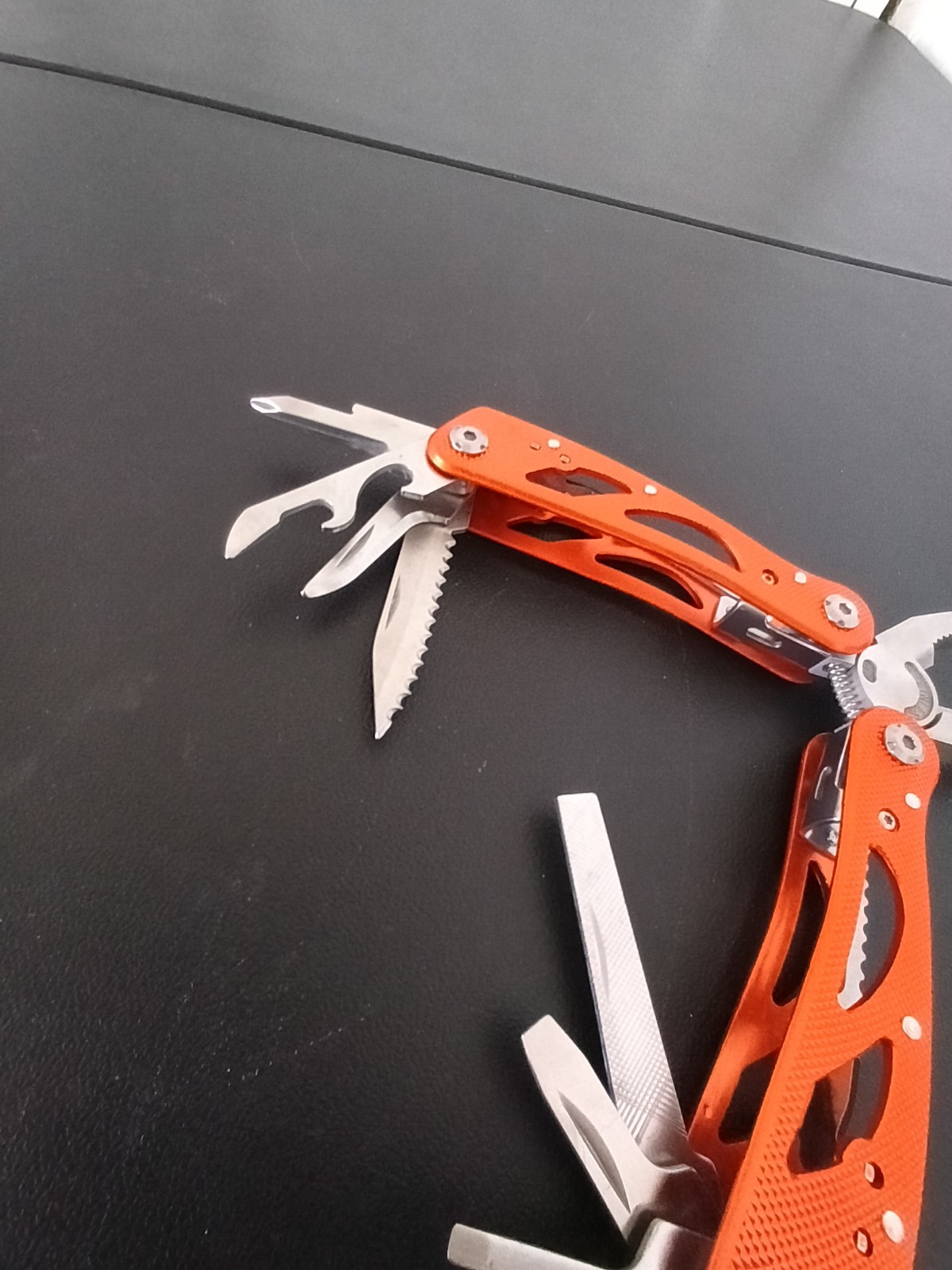 Quality Durable Stainless Steel – Orange Leatherman Multi Tool New Old Stock