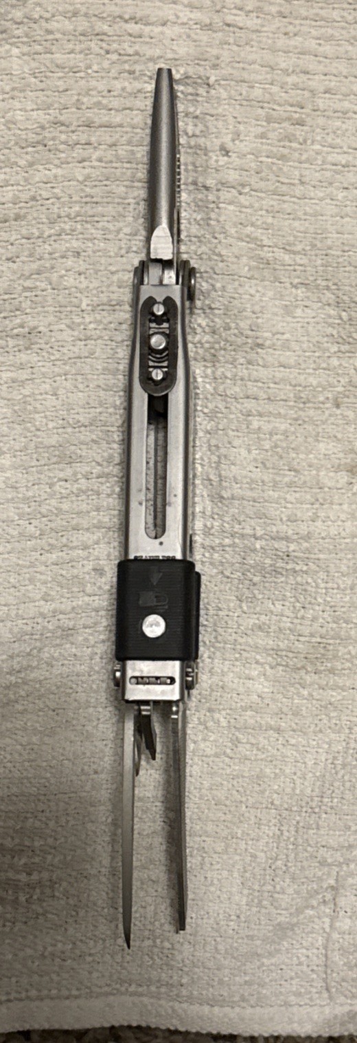 Gerber Multi-Plier 600 MP 600 ProScout Double Blade Carbide Multi Tool