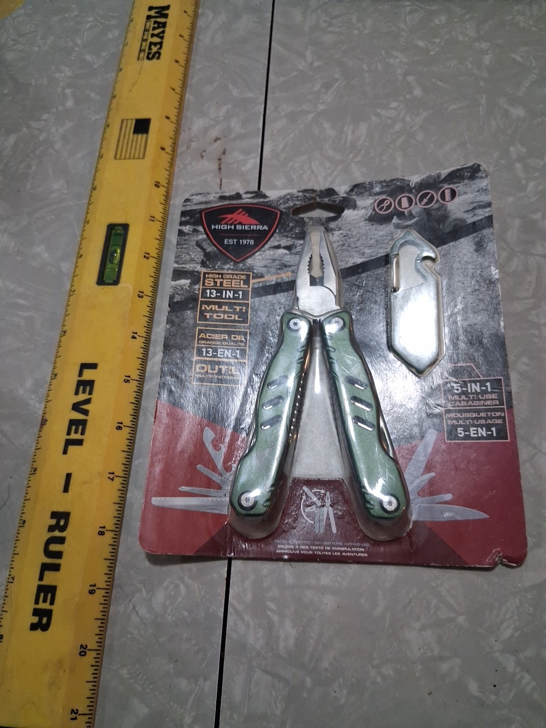 High Sierra 13-in-1 Multi Tool With 5-in-1 Multi Use Carabiner New In Package