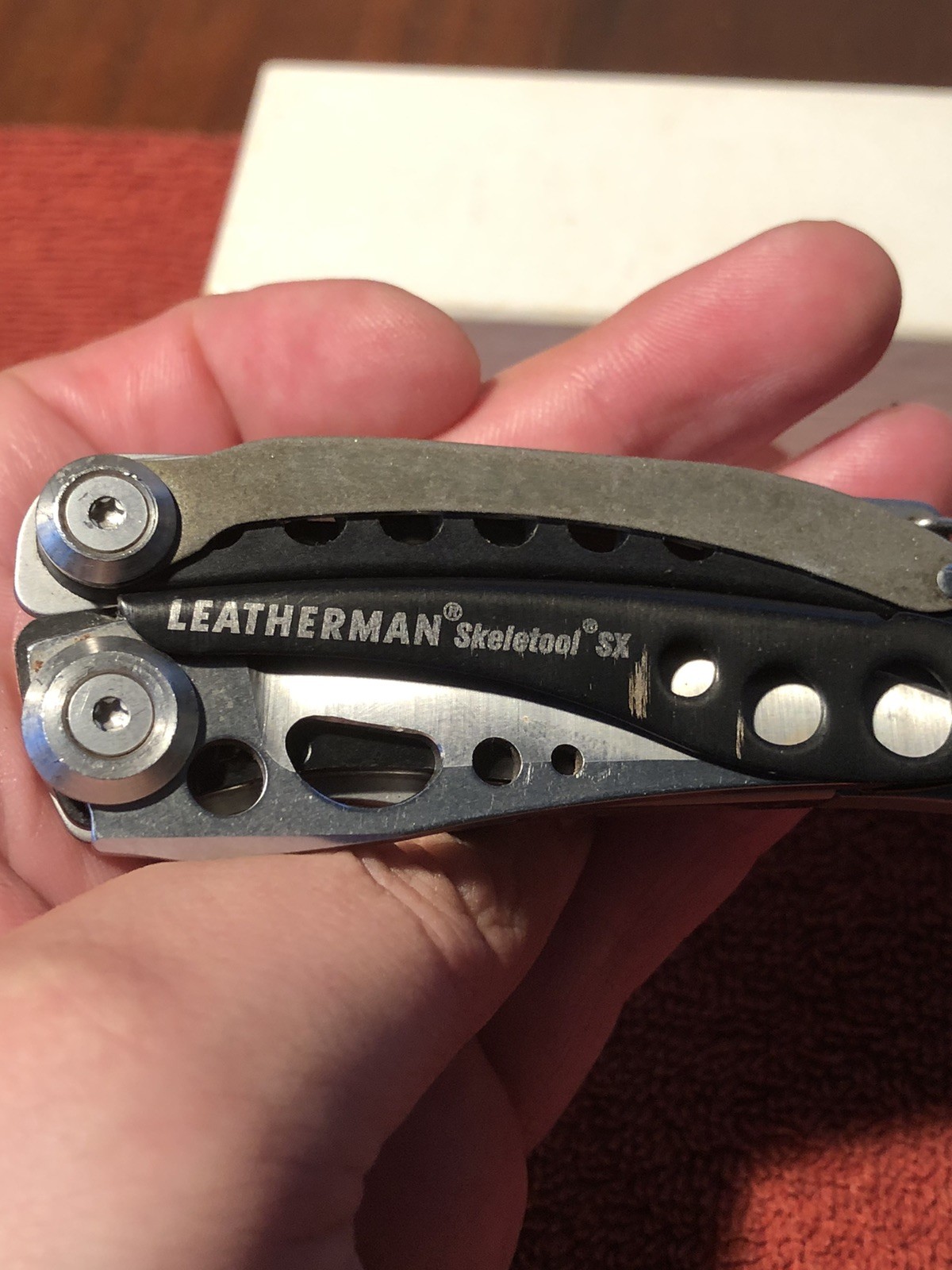 Discontinued RARE Leatherman Skeletool SX Signal Snowboards USA Retired 2013