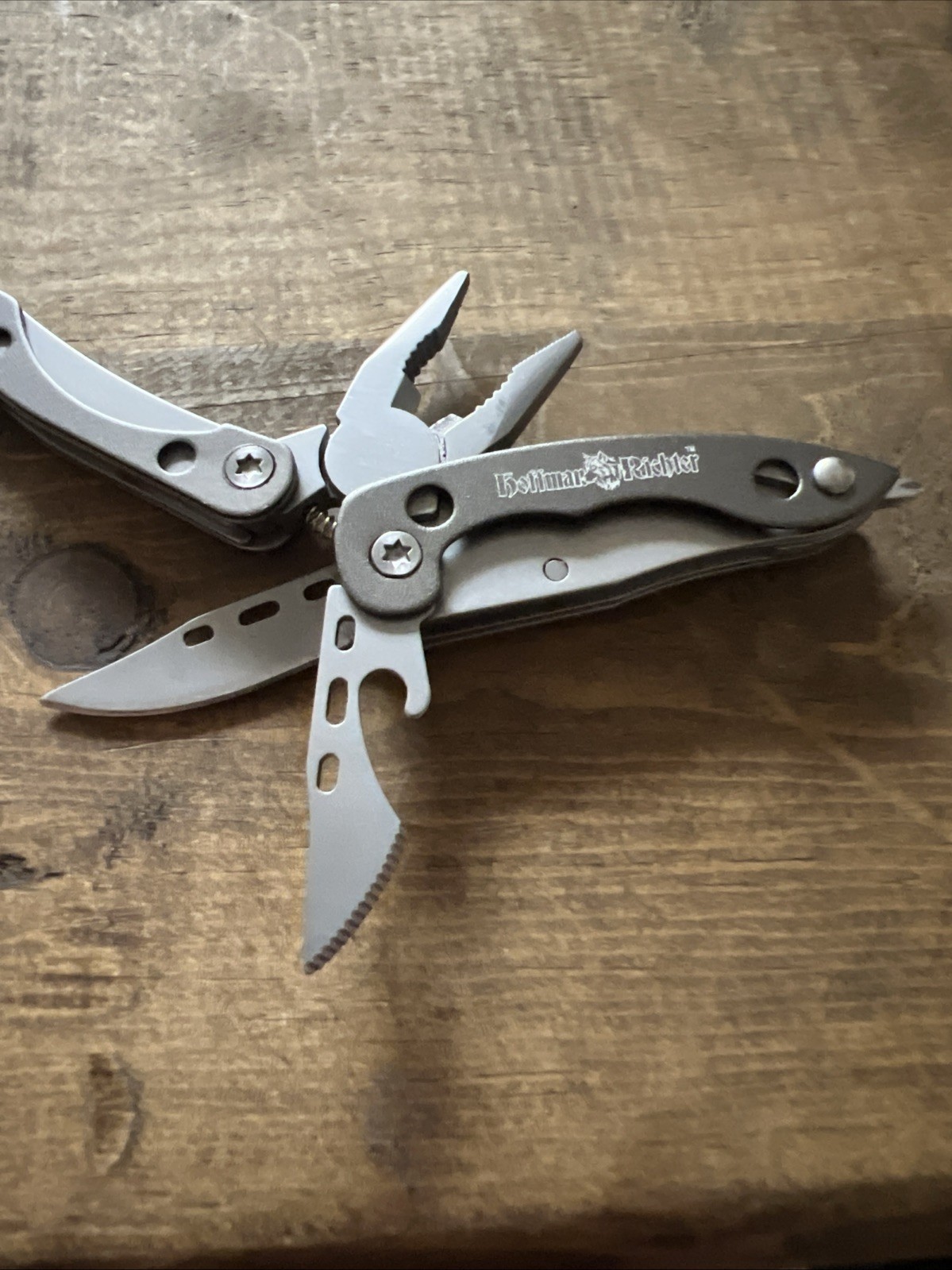 Hoffman Richter Mini Multitool 7-in-1 Knife Bottle Phillips Serrated Knife Plier