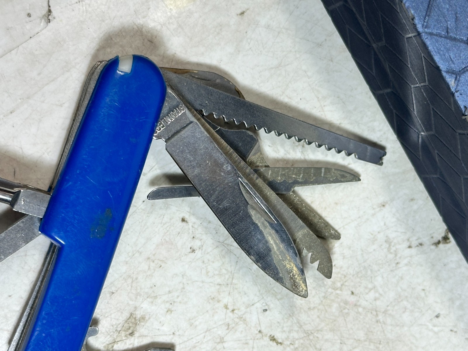 Vintage Blue Multi Tool Pocket Knife Saw Scissors Corkscrew Camping EDC