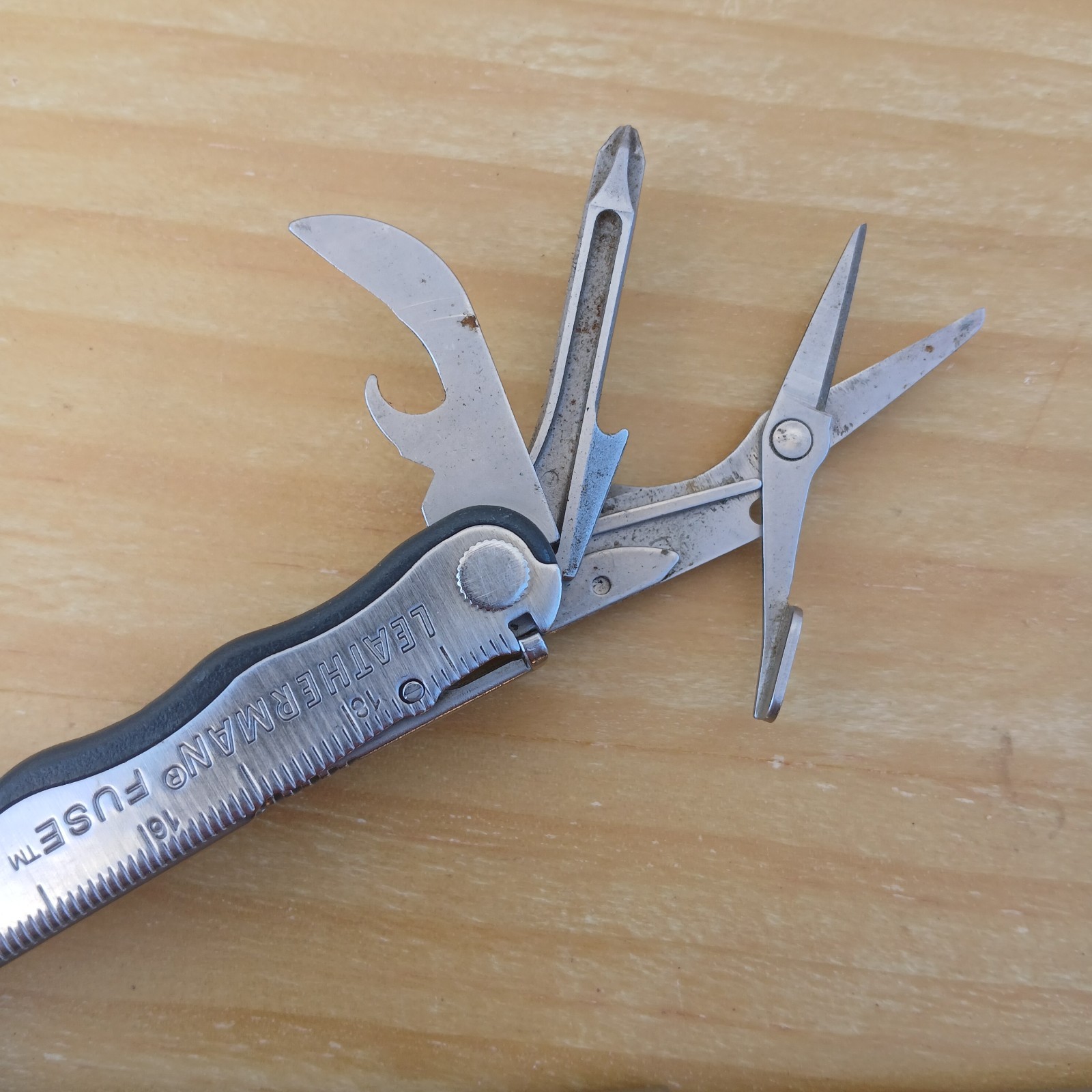 LEATHERMAN Multi tool LOT of 4 | PST II, Rebar, Wave, Fuse