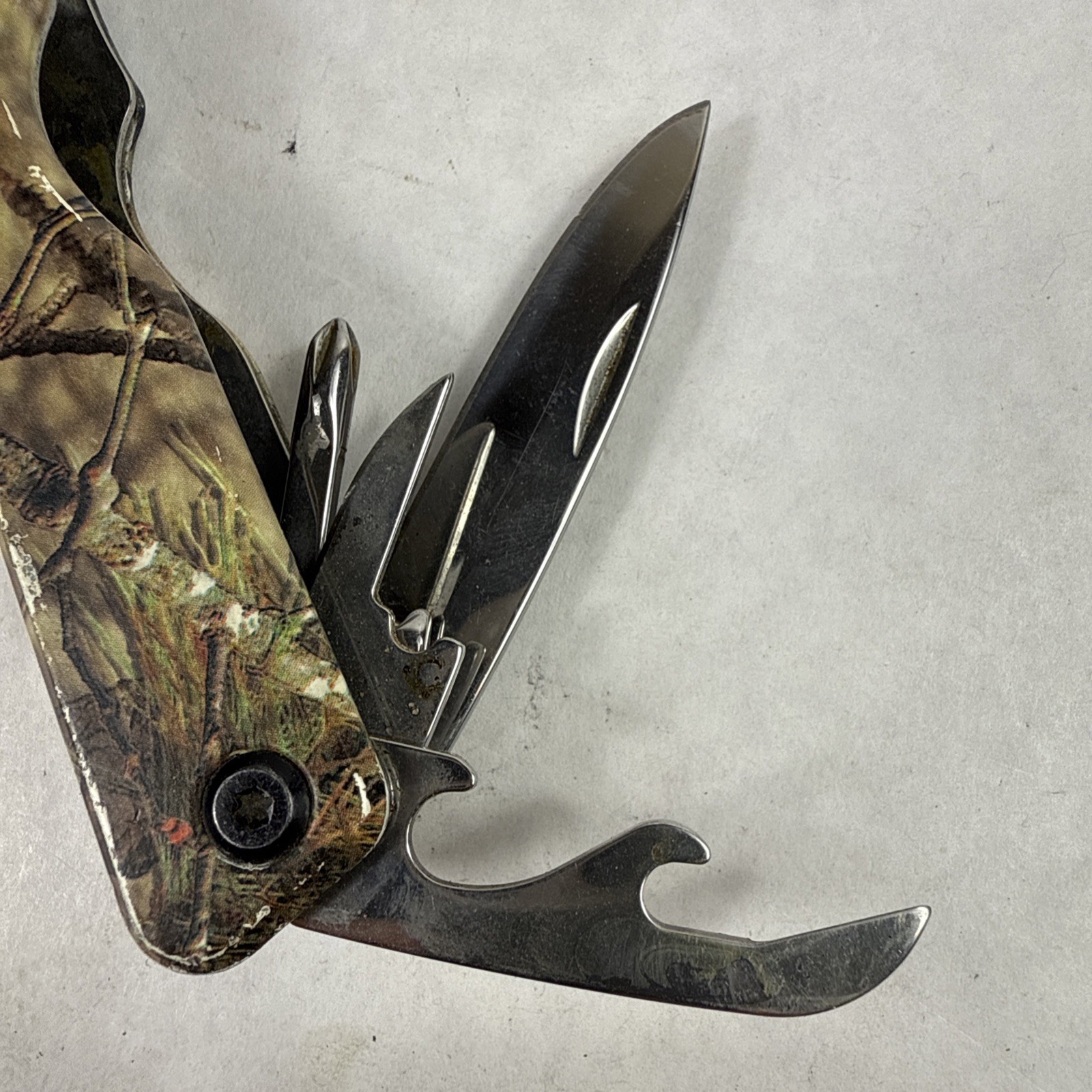 Camo Multi Tool Mossy Oak & Ozark Trail *See Photos Read