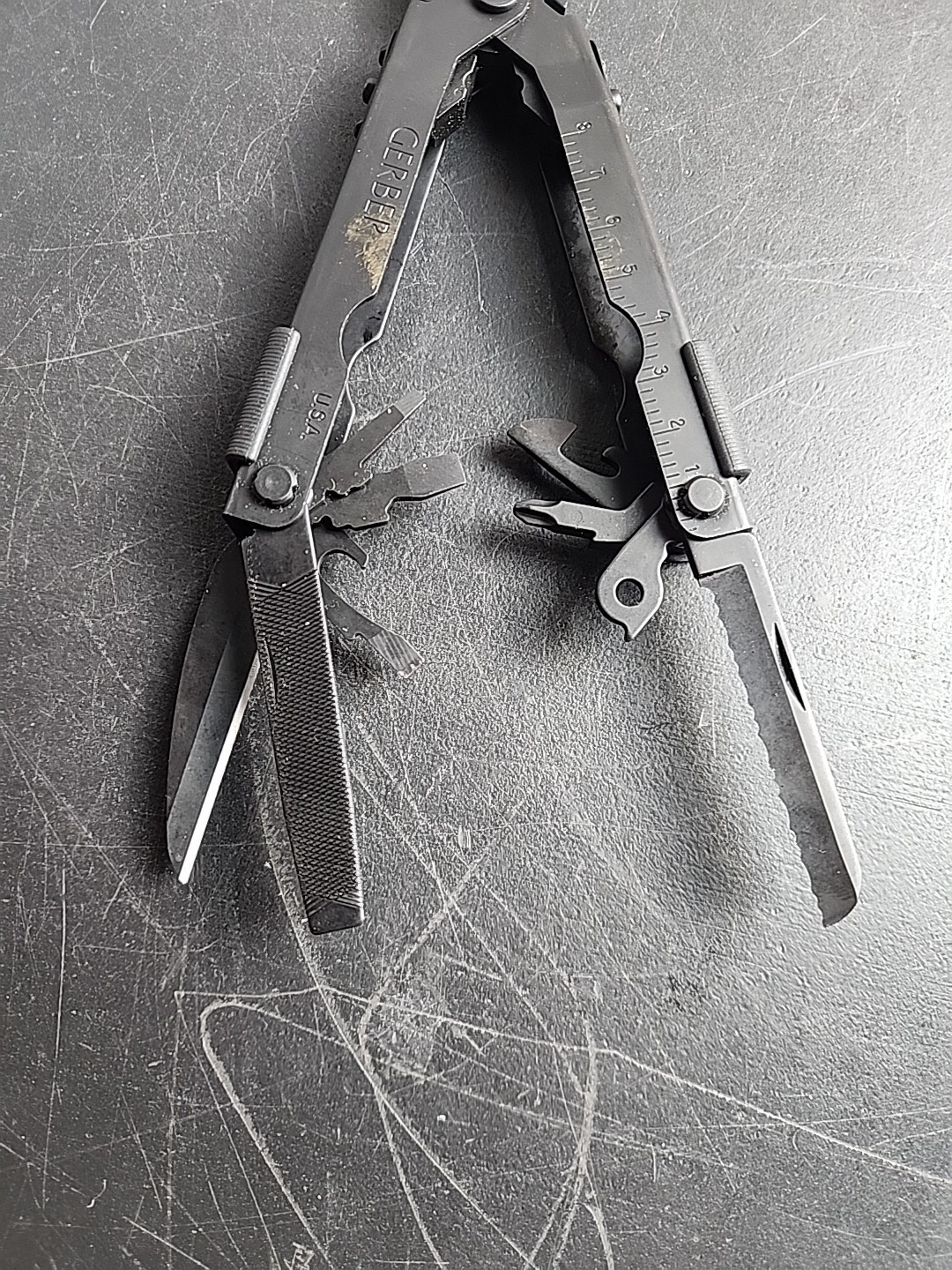 Gerber MP600 Needlenose Multi-Tool Black Oxide With Nylon Sheath