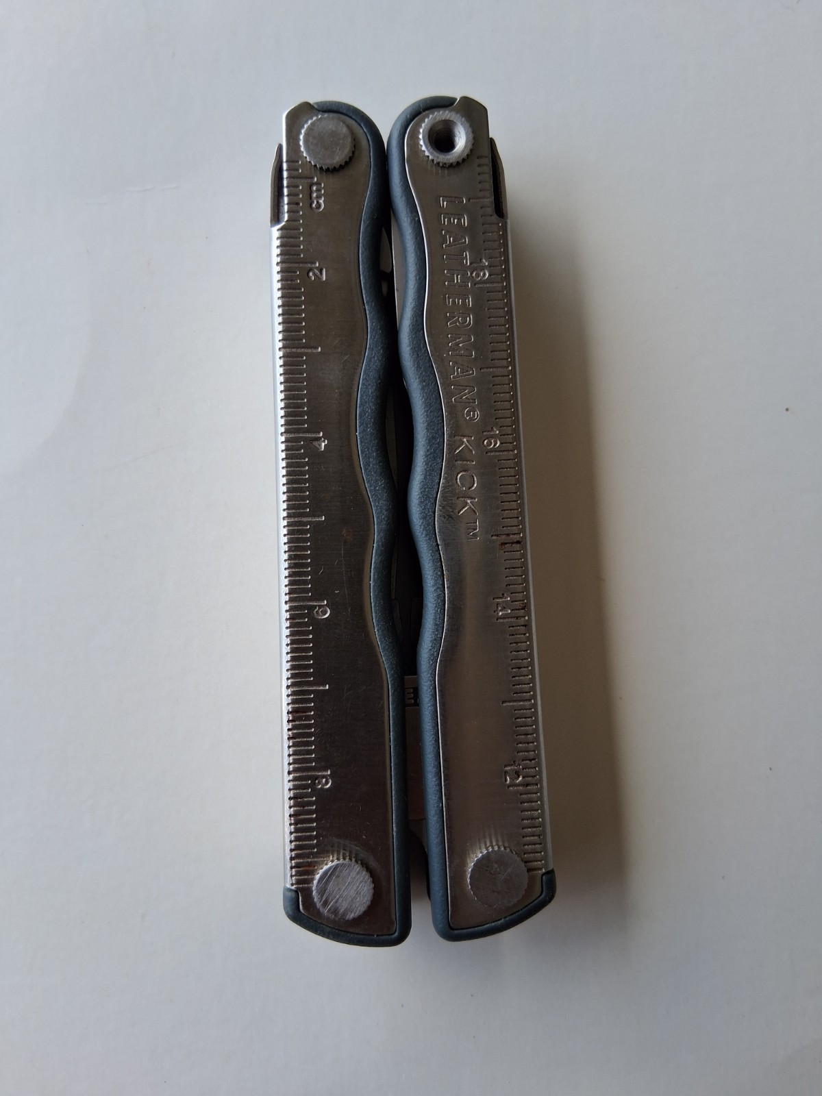 Leatherman Kick Multi-Tool USA Great shape W / Leather case