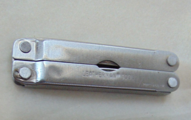 Vintage Leatherman USA Tool w/sheath, 08-98, Very good cond., free U.S. shipping