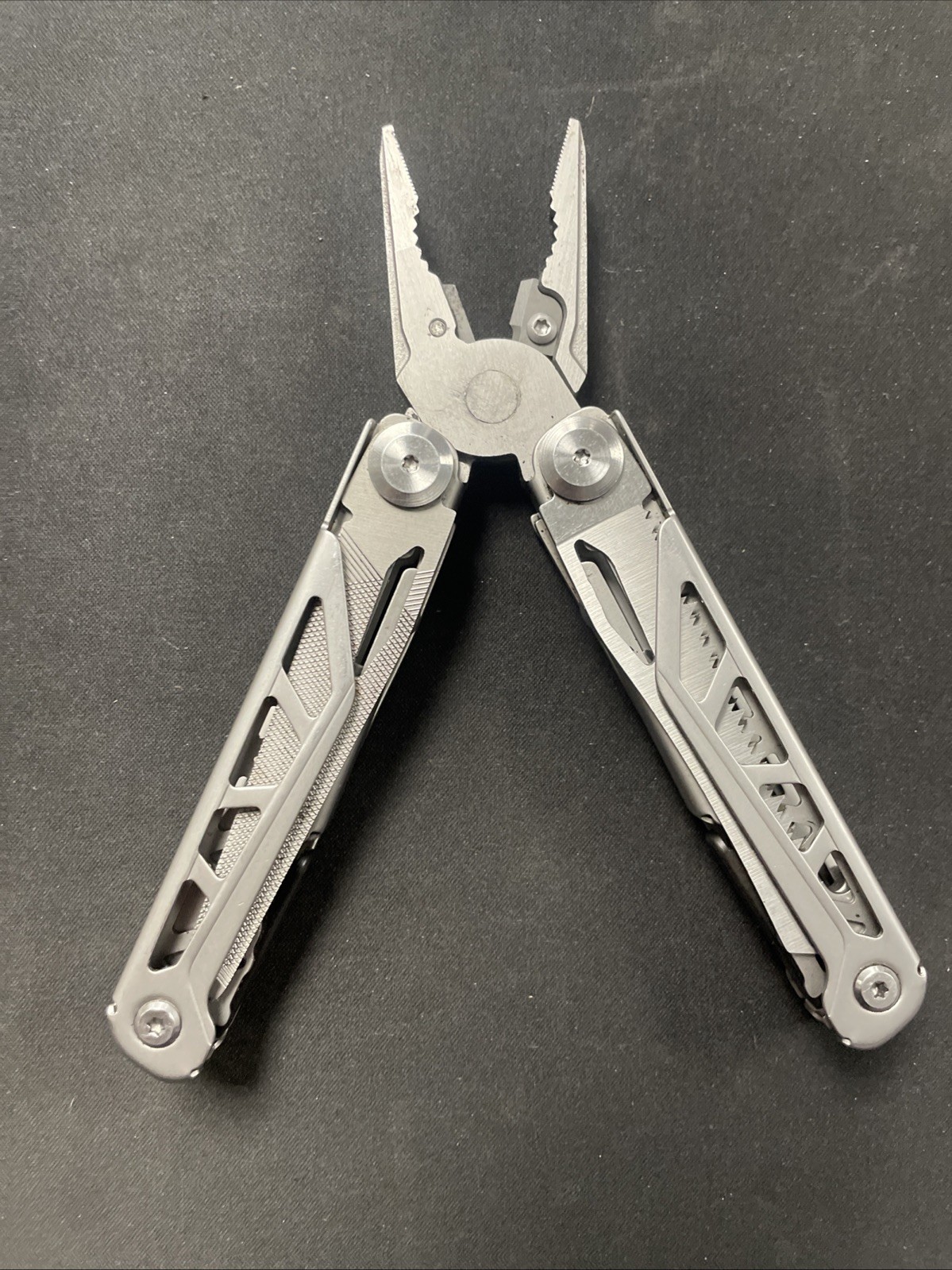 Perwin Multi Tool Stainless Butterfly Design Replaceable Cutters / Knife