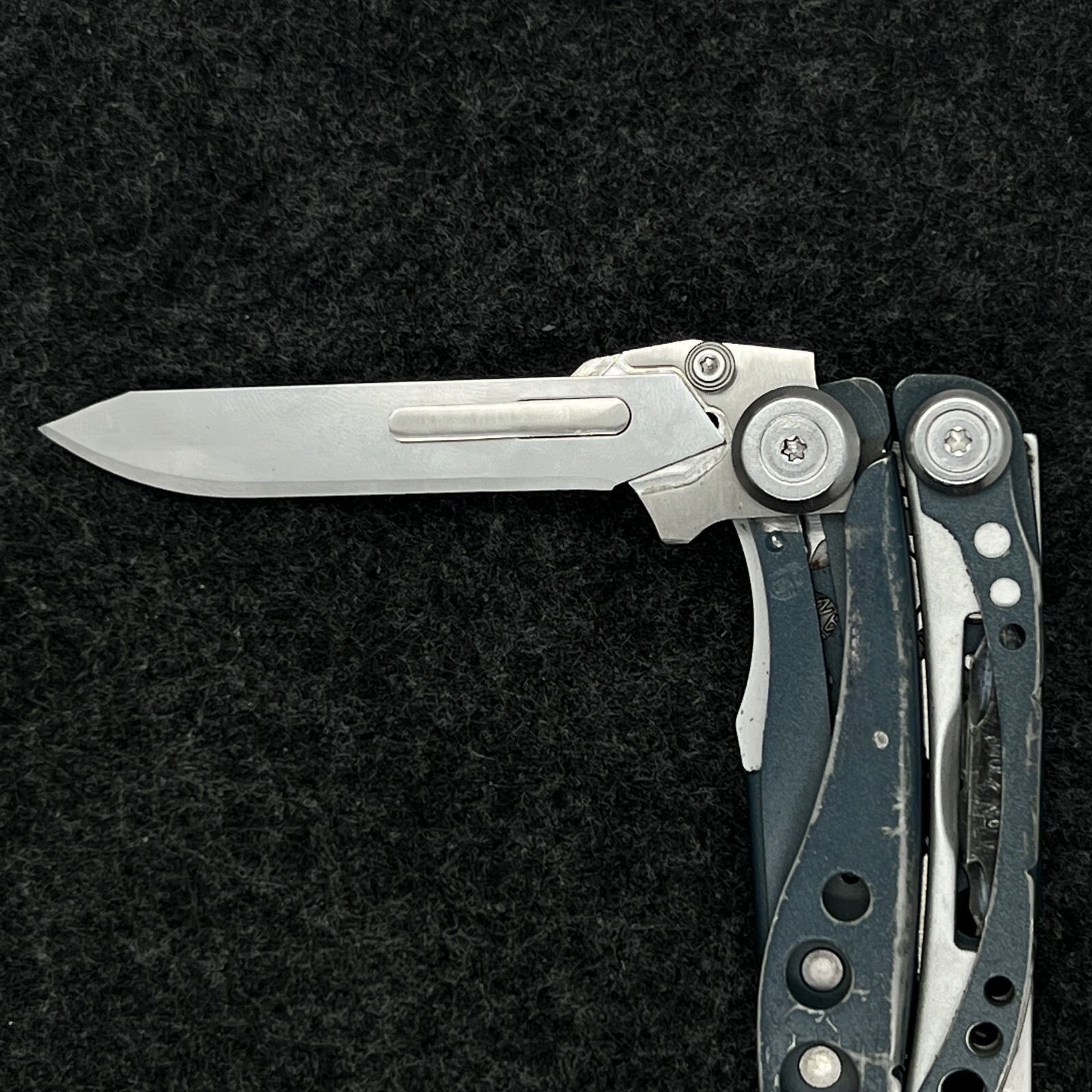 Scalpel Handle with Thumb Grip Fits Surgical Blade No60 for Leatherman SkeleTool