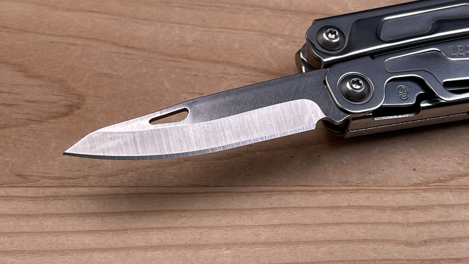 Leatherman Rev Multi‑Tool Knife – Stainless Steel w/ Pocket Clip 06/15