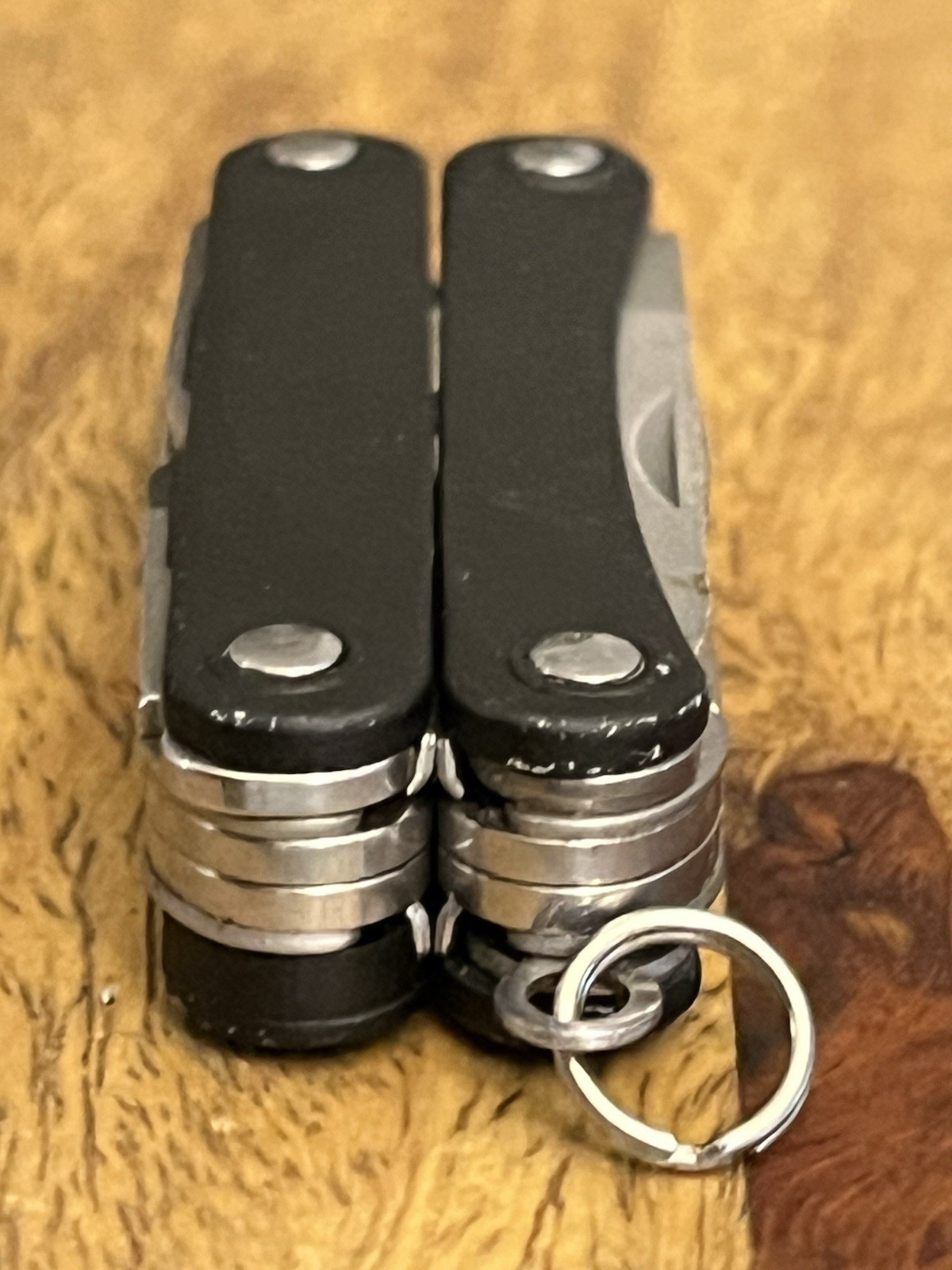 RETIRED Leatherman Squirt PS4 MultiTool Black DISCONTINUED SUPER NICE!