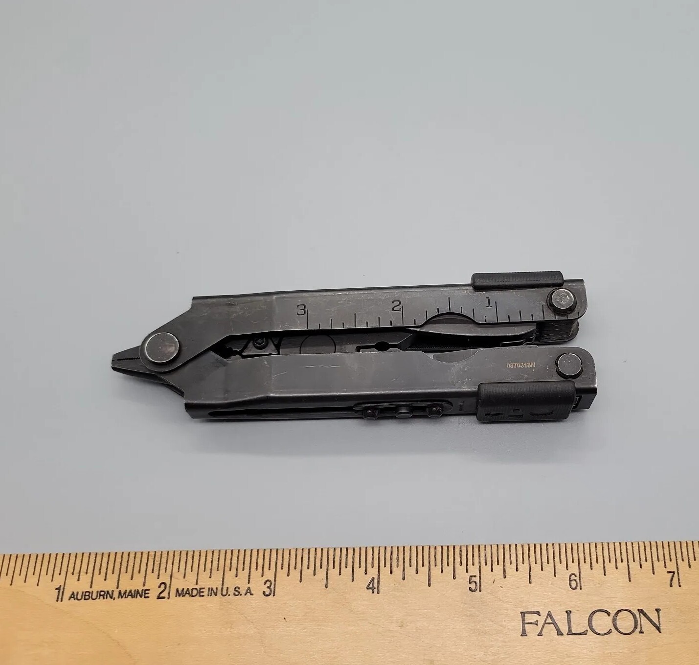 Gerber Multiplier MP600 Multi-Tool Black Needle Nose Pliers w/ Carbide Cutters