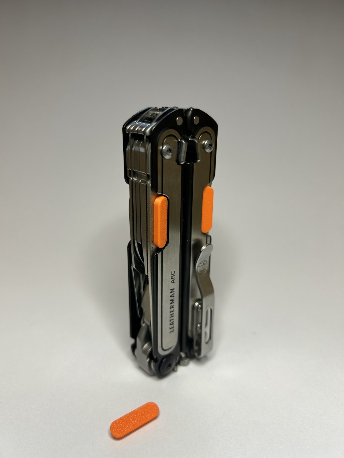 Leatherman Arc Upgrade Accessory – Thumb Studs