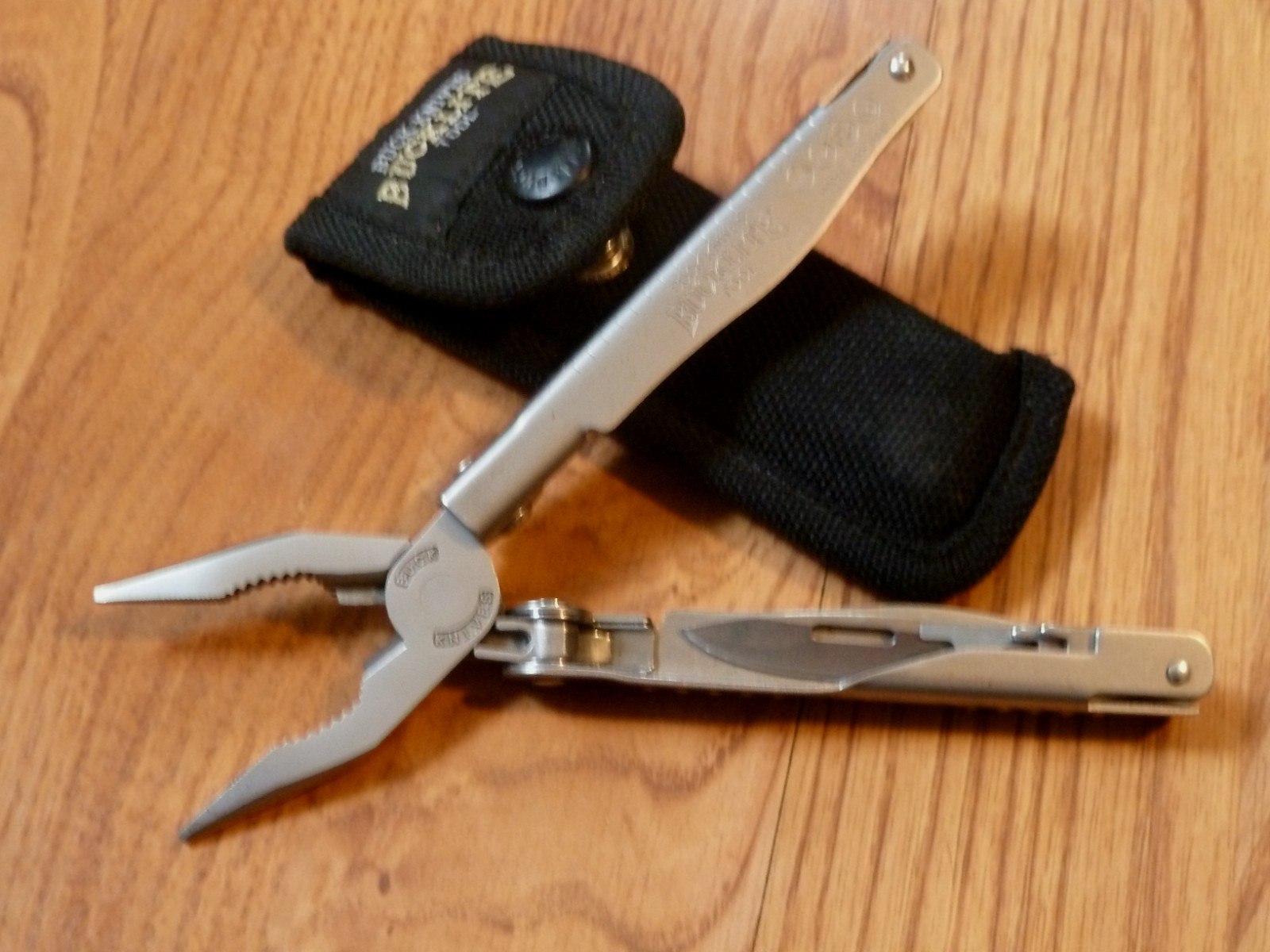 BUCK USA BUCK LITE TOOL 355 MULTI TOOL-w/ ORIGINAL SHEATH-RETIRED