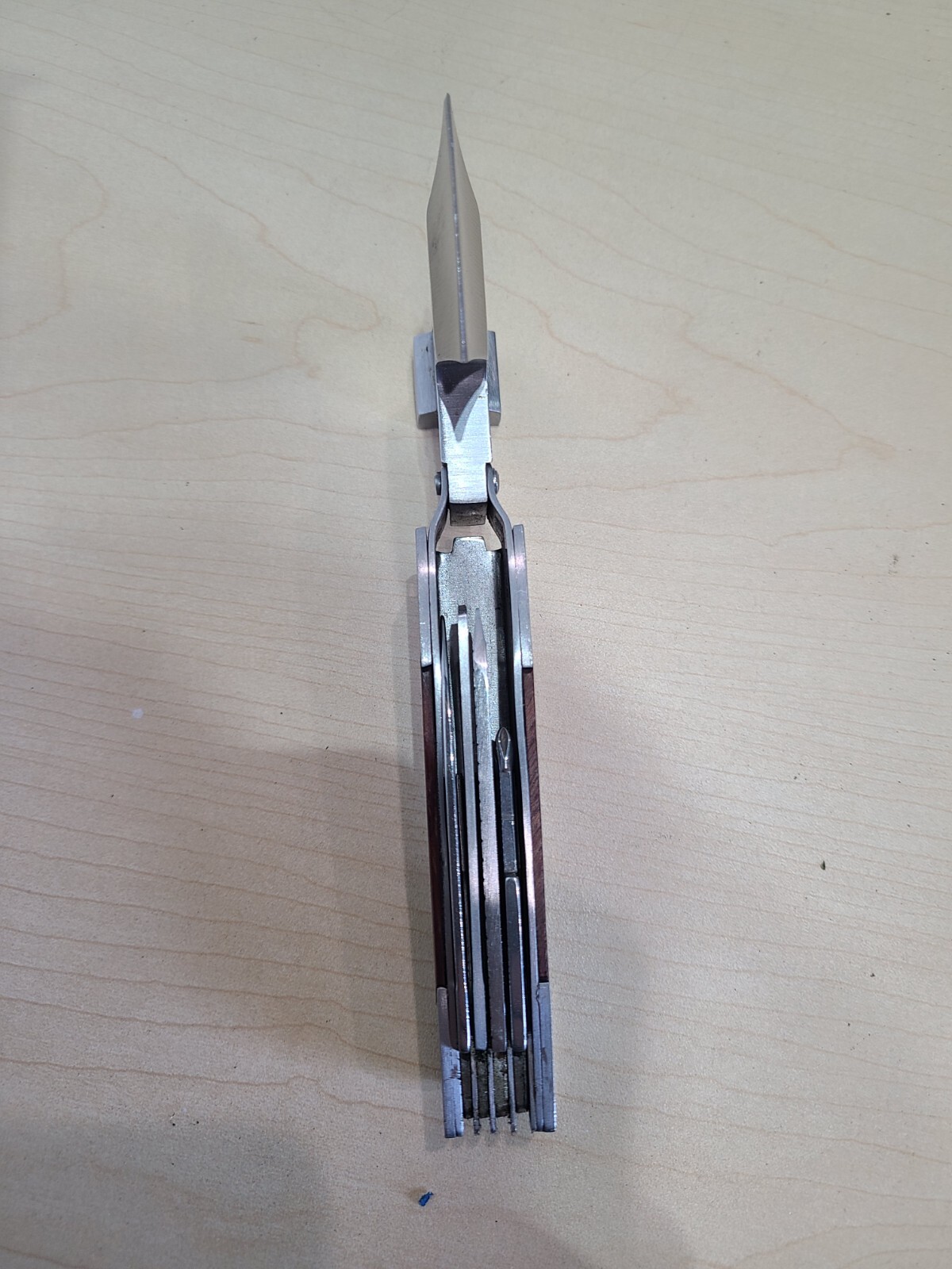 Sheffield Camper Axe-Head Multi Tool, Axe, Hammer, Screwdriver, etc…