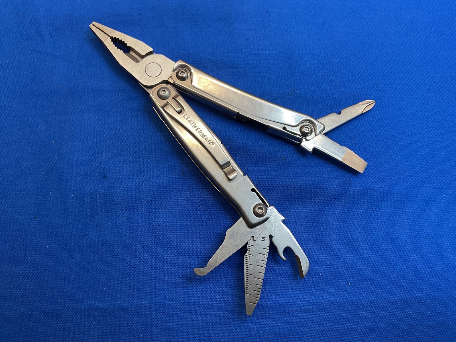 Leatherman Rev Multi-Tool Knife Plier 2023 Date Code