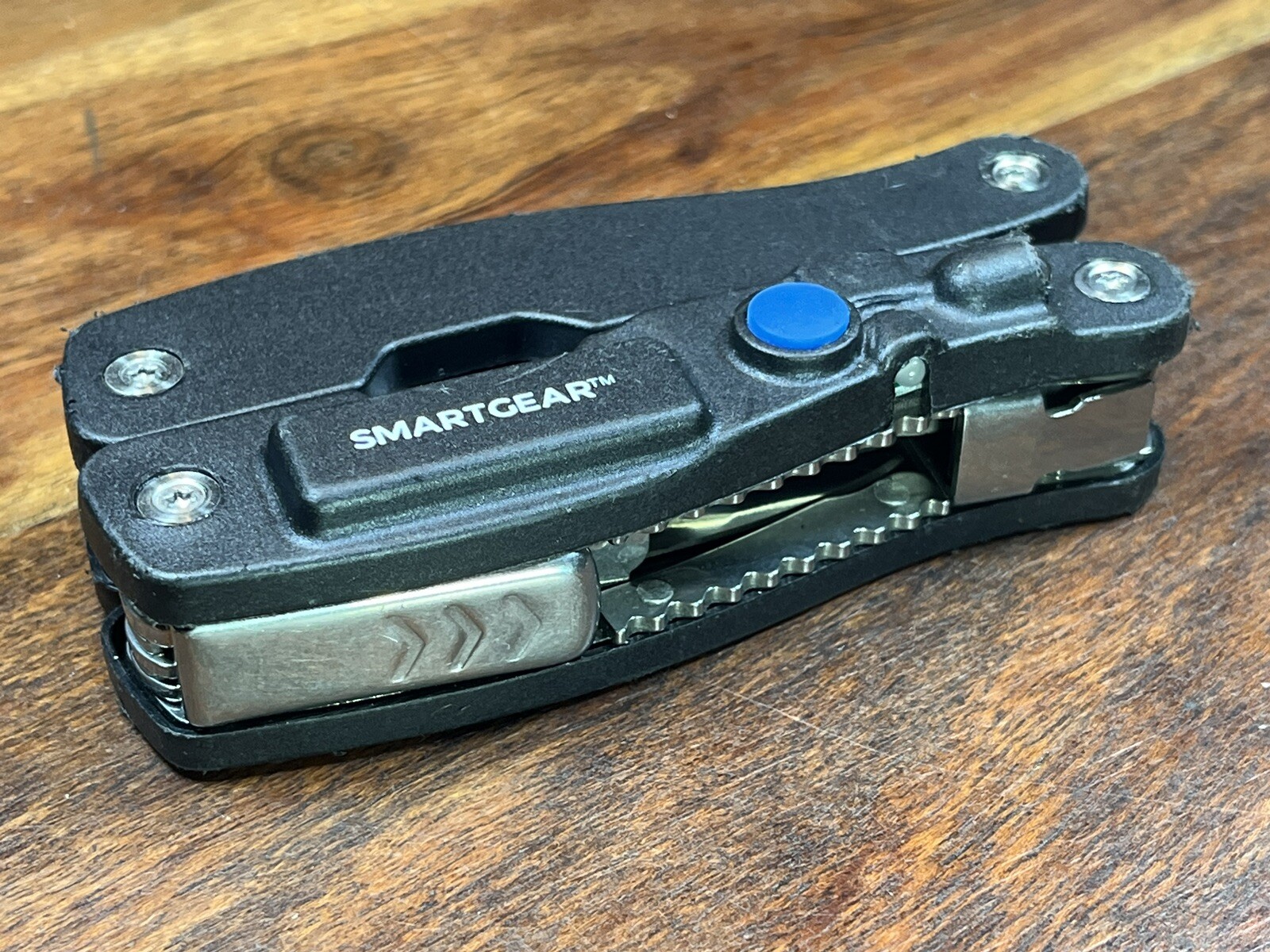 SmartGear USB Rechargeable Flashlight Multitool + Nylon Sheath