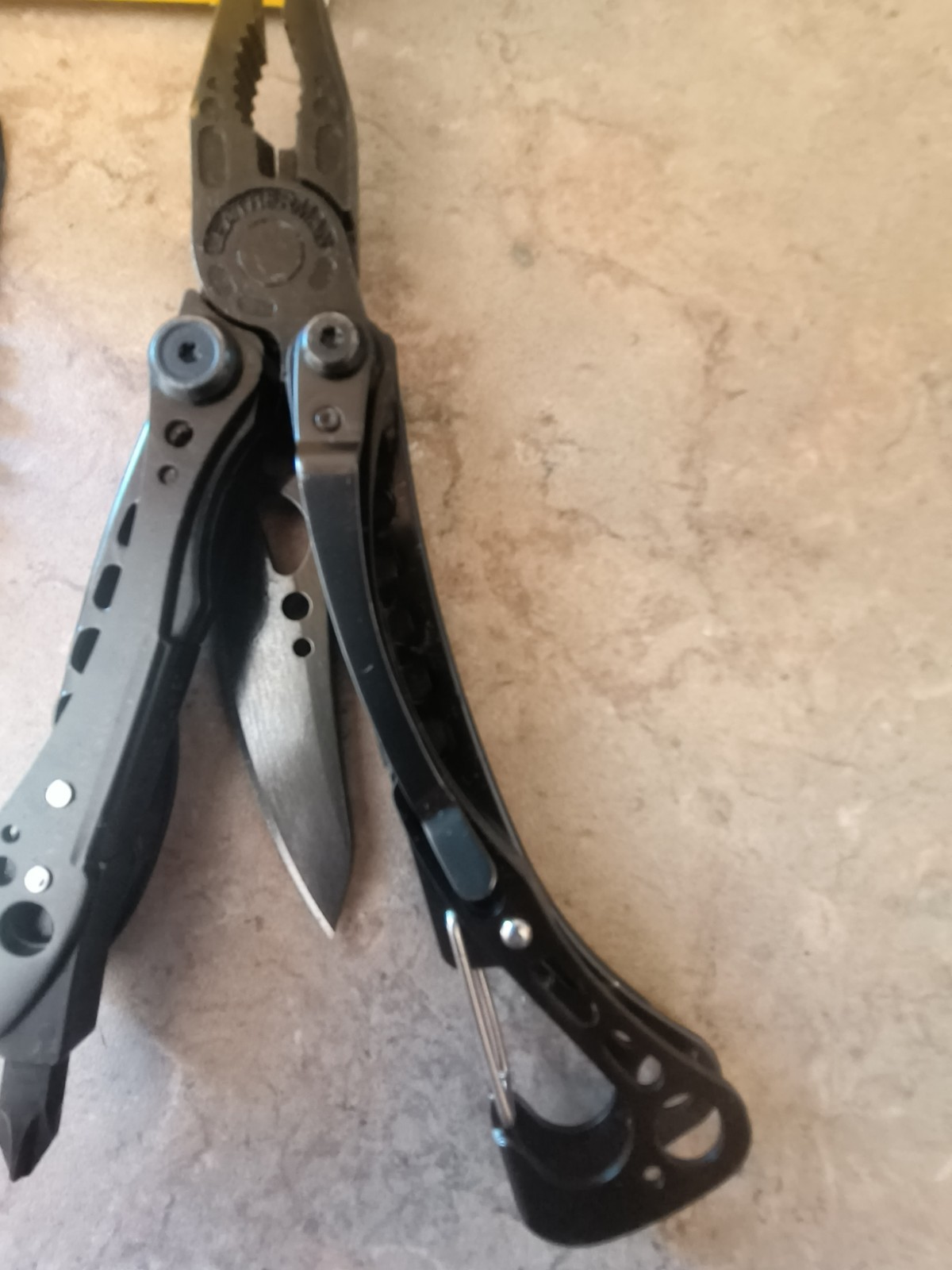 Leatherman Skeletool CX Onyx 833129 Mutli-Tool/Bit Kit/Nylon Sheath 934860