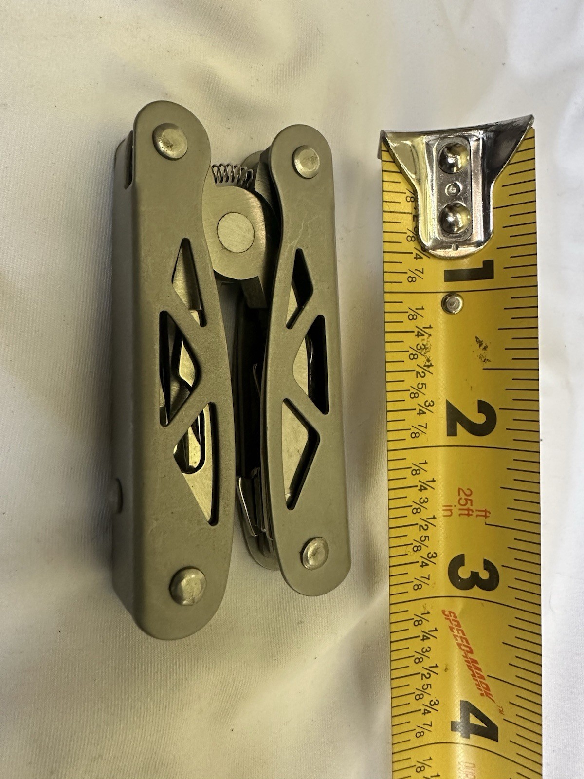 Stainless Steel Pocket Knife Multi-Tool Blade Unbranded Letherman Style 3” Cl