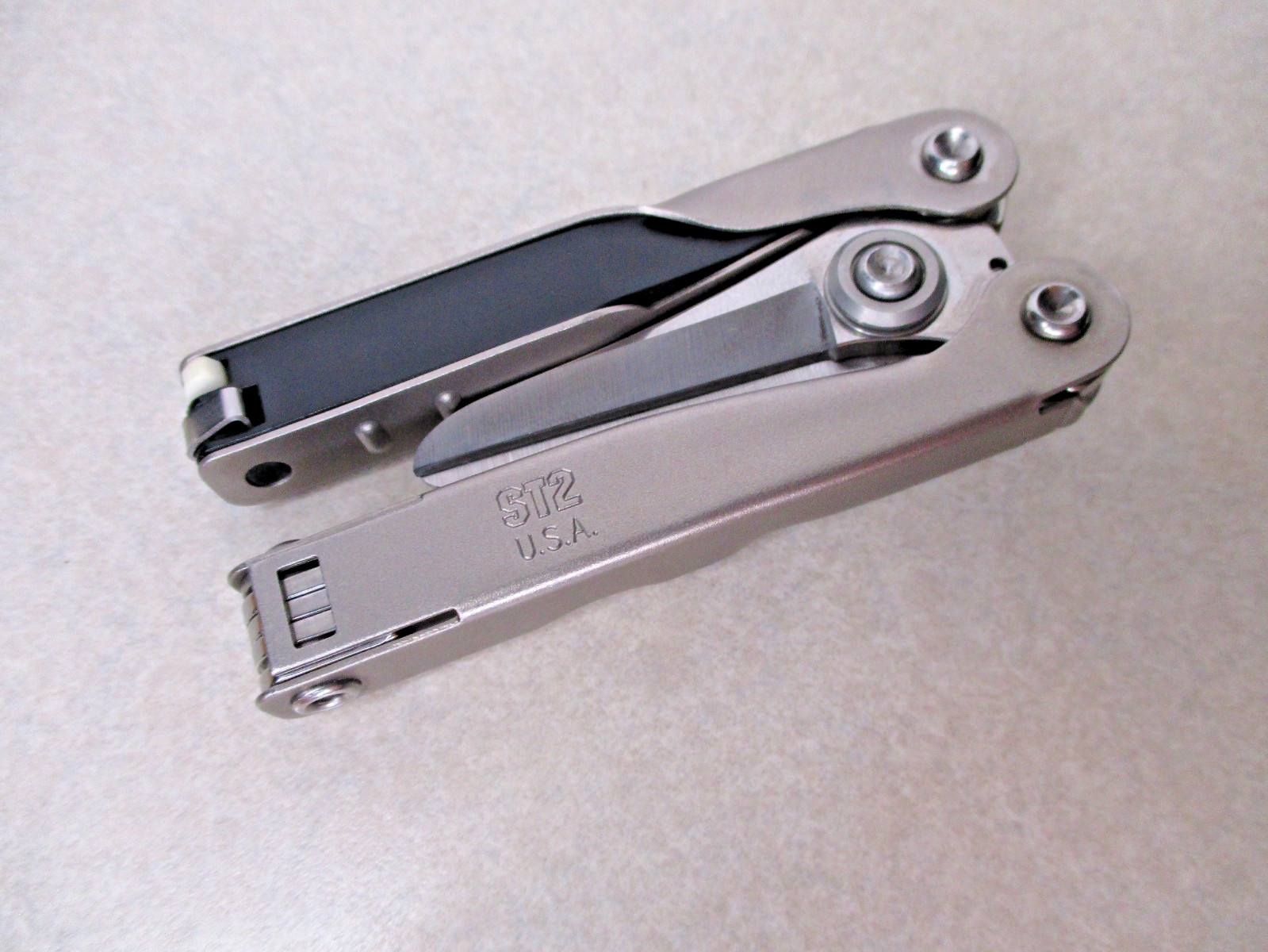 Vintage Schrade USA Tough Chip ST2 Folding Multi Tool Multitool Scissors Knife