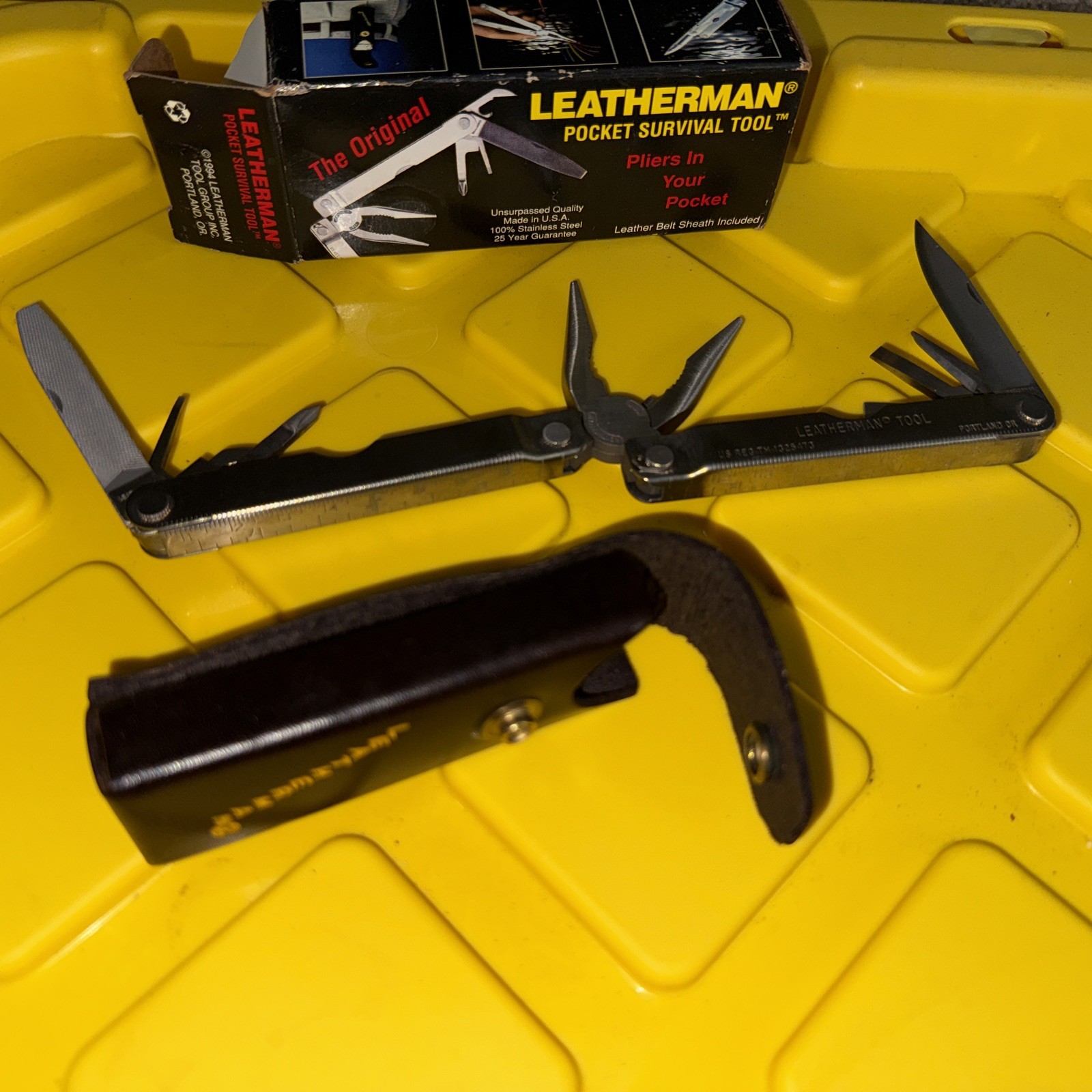 Leatherman Pocket Survival Tool Pliers In Your Pocket OriginalMultiTool NEW NIB