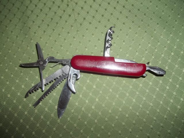 Ace Pocket Knive