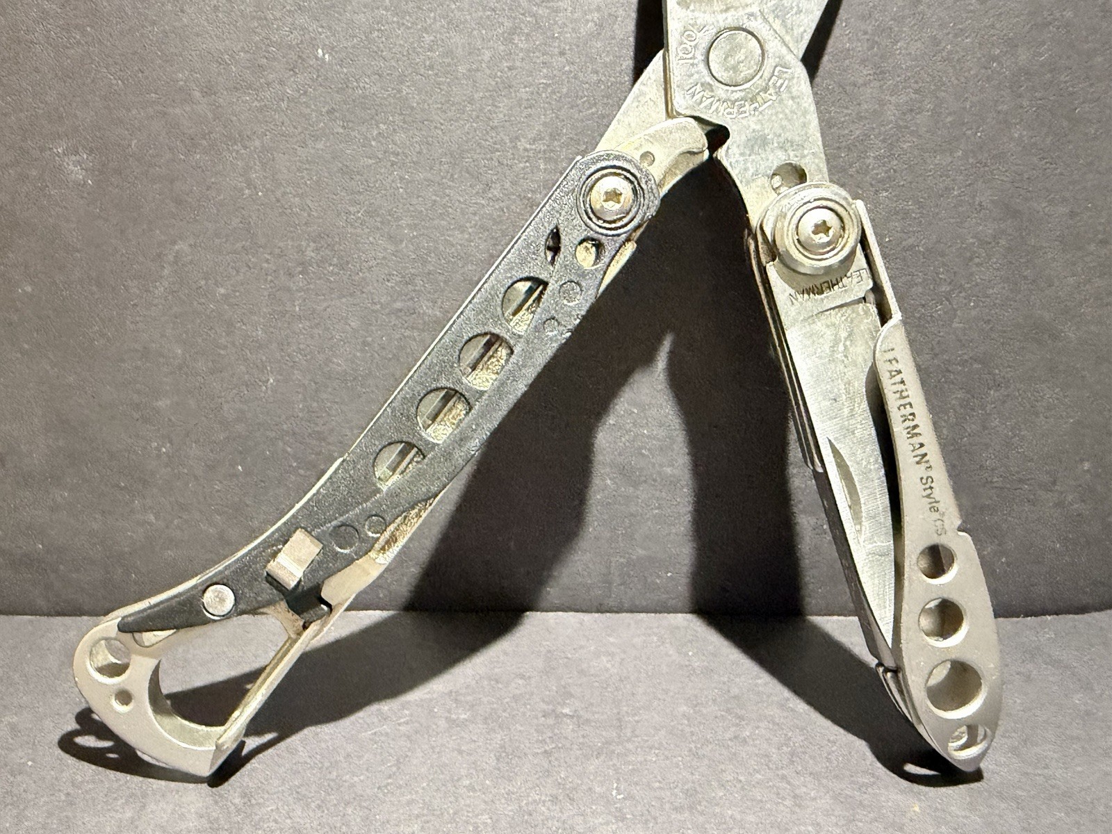 LEATHERMAN STYLE CS Black Multi-Tool Knife File Tweezer Carabiner