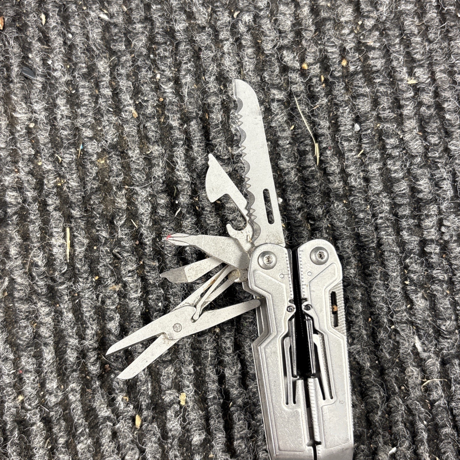 SOG POWER PINT MULTI TOOL PLIERS KNIFE SMALL (410)
