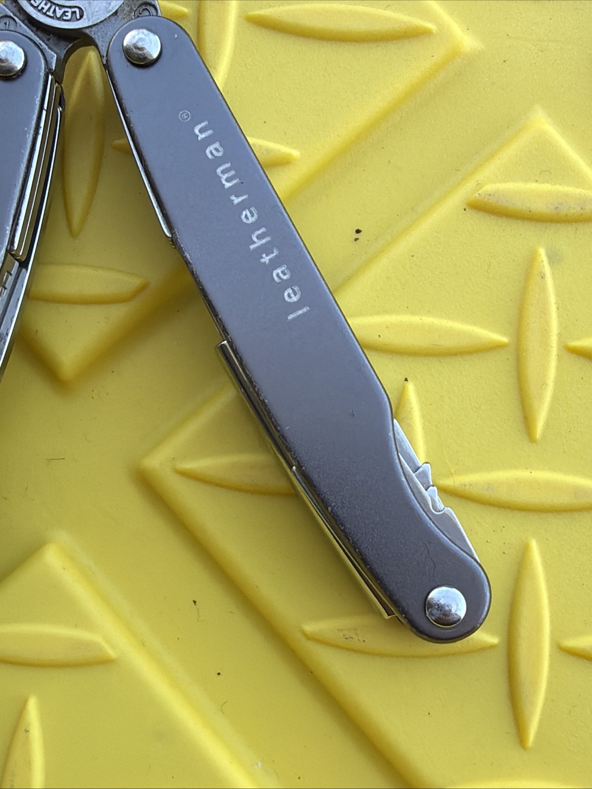 Leatherman Juice S2 Silver Multitool, Discontinued