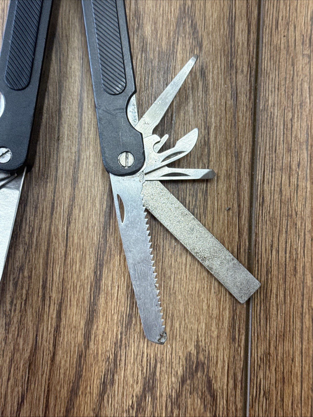 11-in-1 multi tool Pliers Knife Opener File Survival Hunting Camping