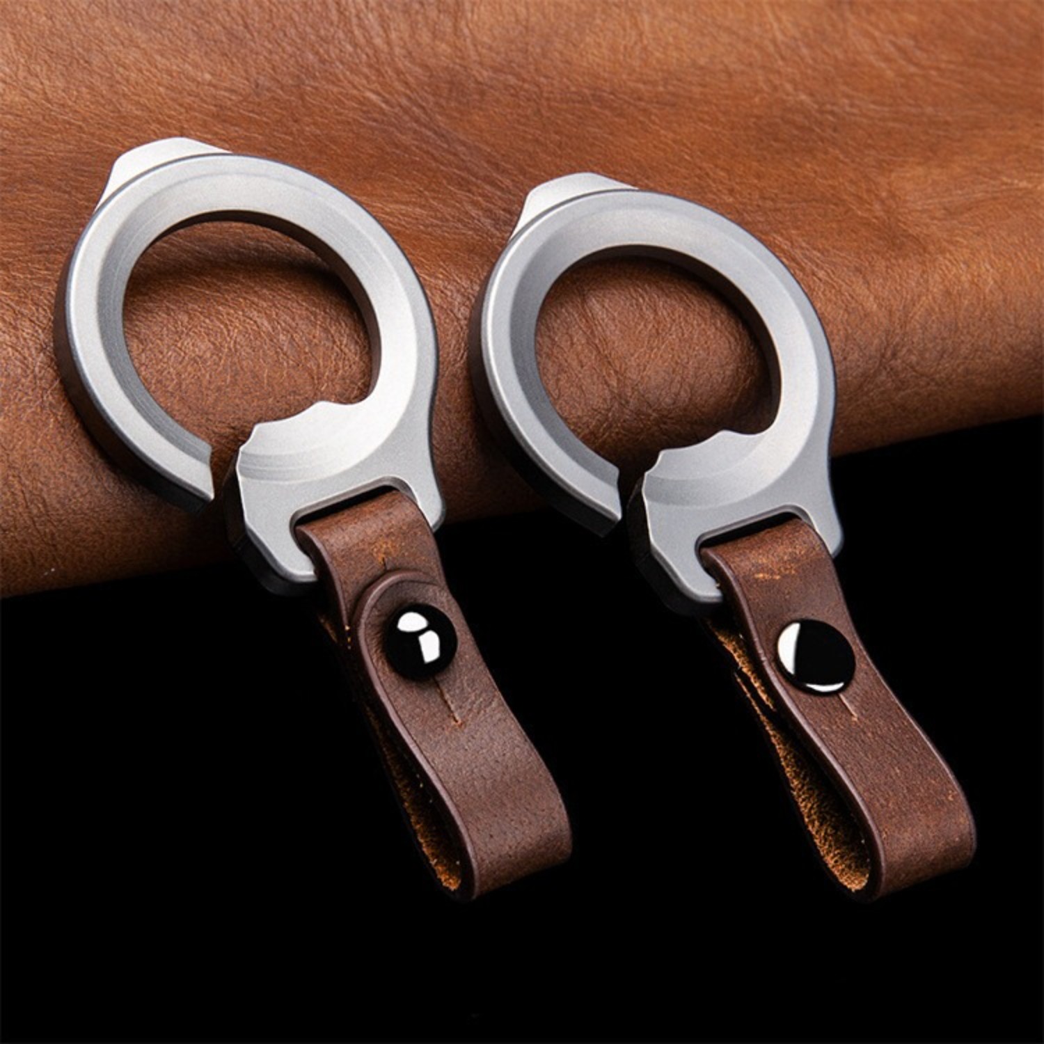 Titanium Alloy + Leather Keychain Car Key Bag Portable EDC Opener Crowbar Cutter