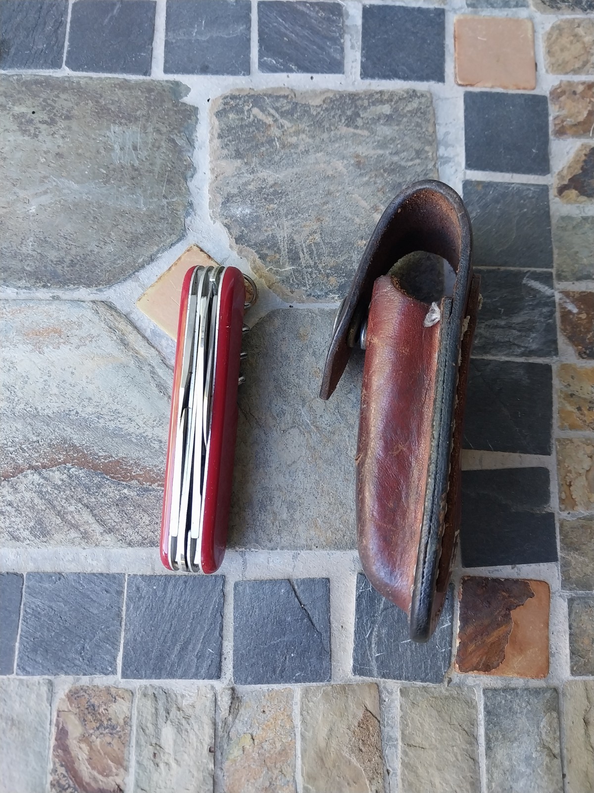 Victorinox Camping Swiss Army Knife Red Multi-Tool w/ Leather Pouch